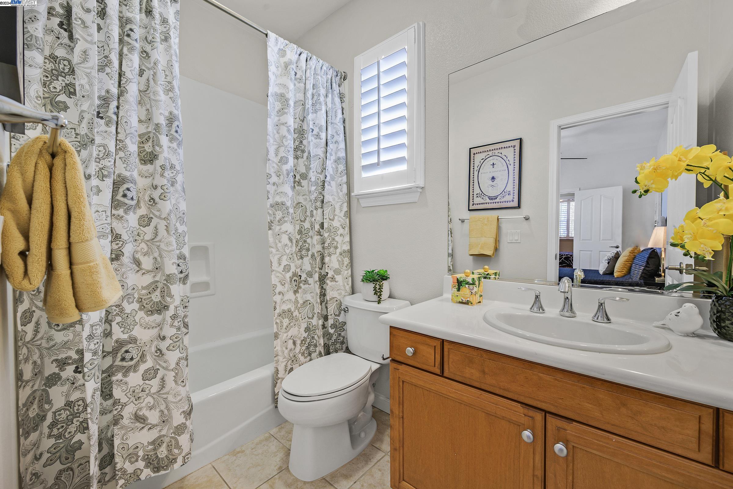 Detail Gallery Image 30 of 34 For 159 W Santa Cruz Way, Mountain House,  CA 95391 - 2 Beds | 2/1 Baths