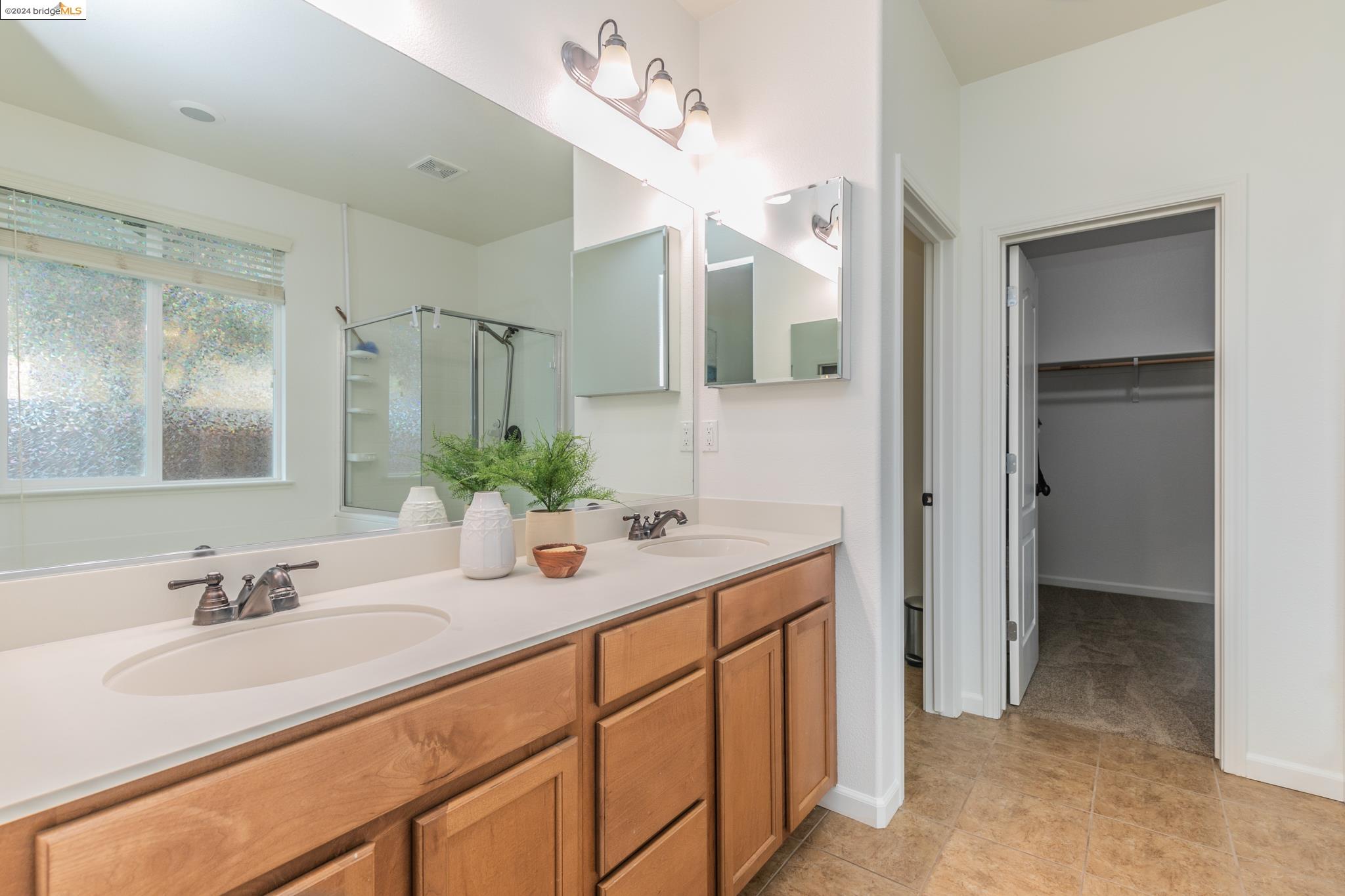 Detail Gallery Image 22 of 43 For 1029 Clear Lake Drive, Oakley,  CA 94561-3518 - 4 Beds | 2/1 Baths
