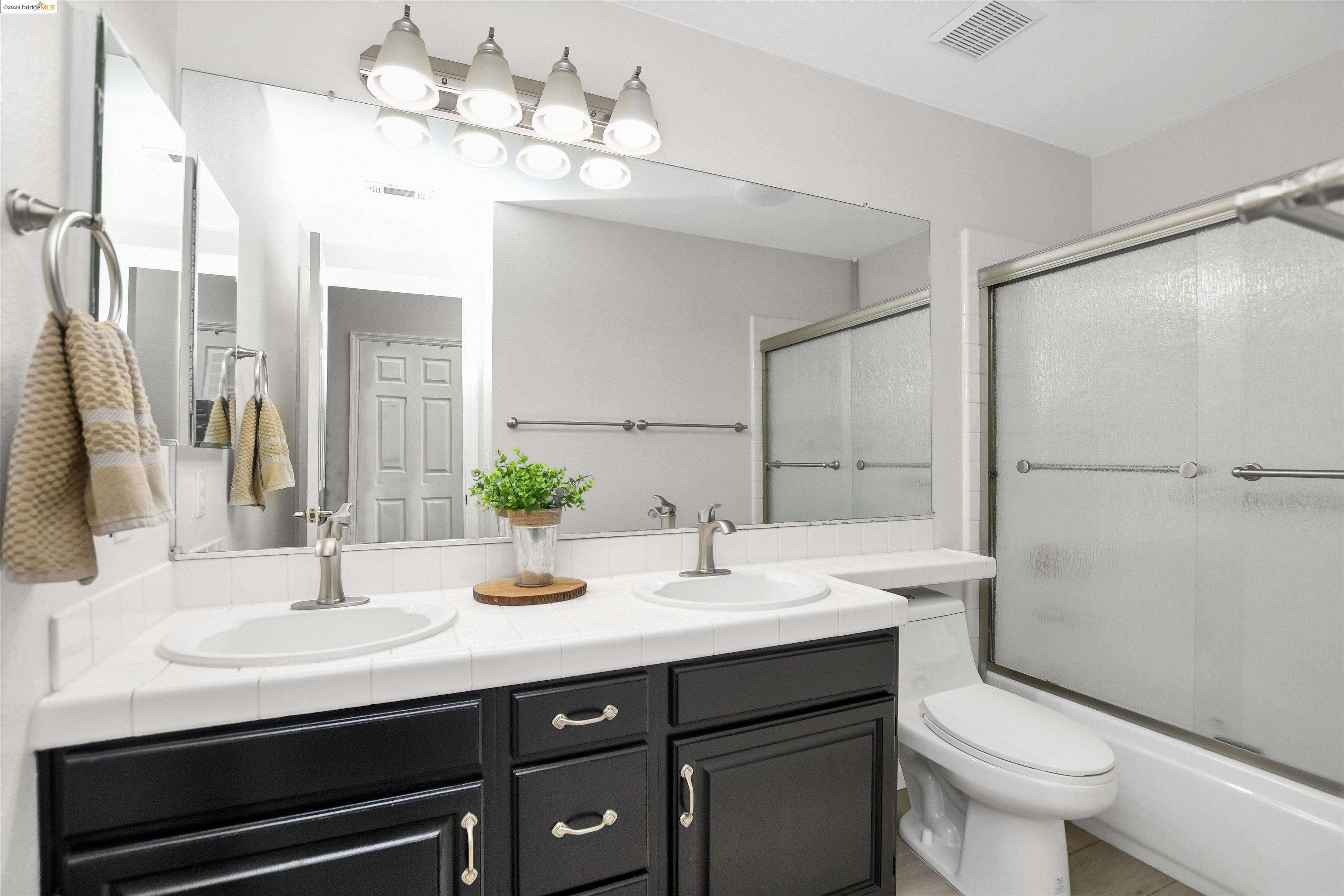 Detail Gallery Image 21 of 44 For 4505 Golden Bear Dr, Antioch,  CA 94531 - 5 Beds | 2 Baths