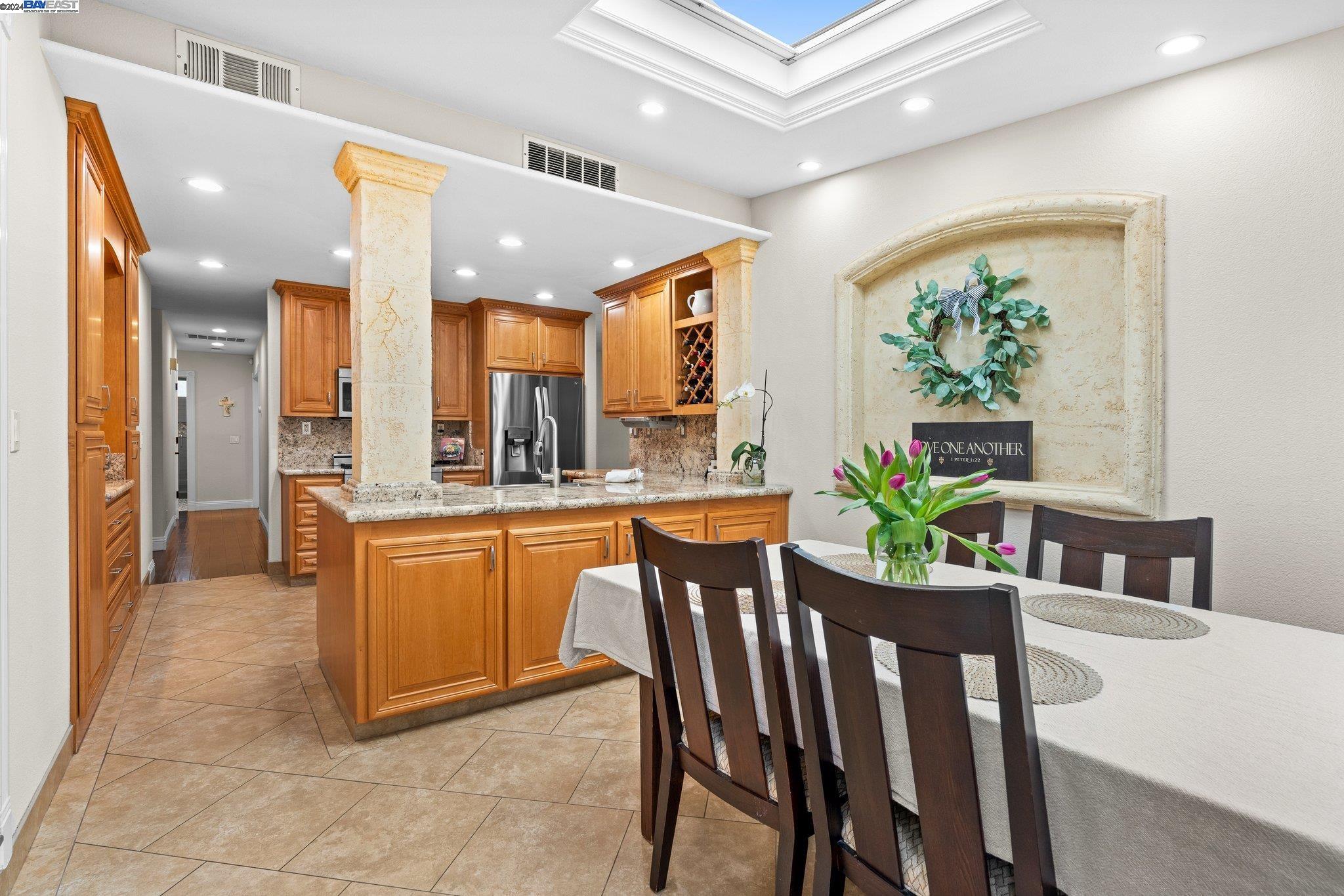 Detail Gallery Image 19 of 47 For 8011 Del Monte Ave, Newark,  CA 94560 - 4 Beds | 2 Baths