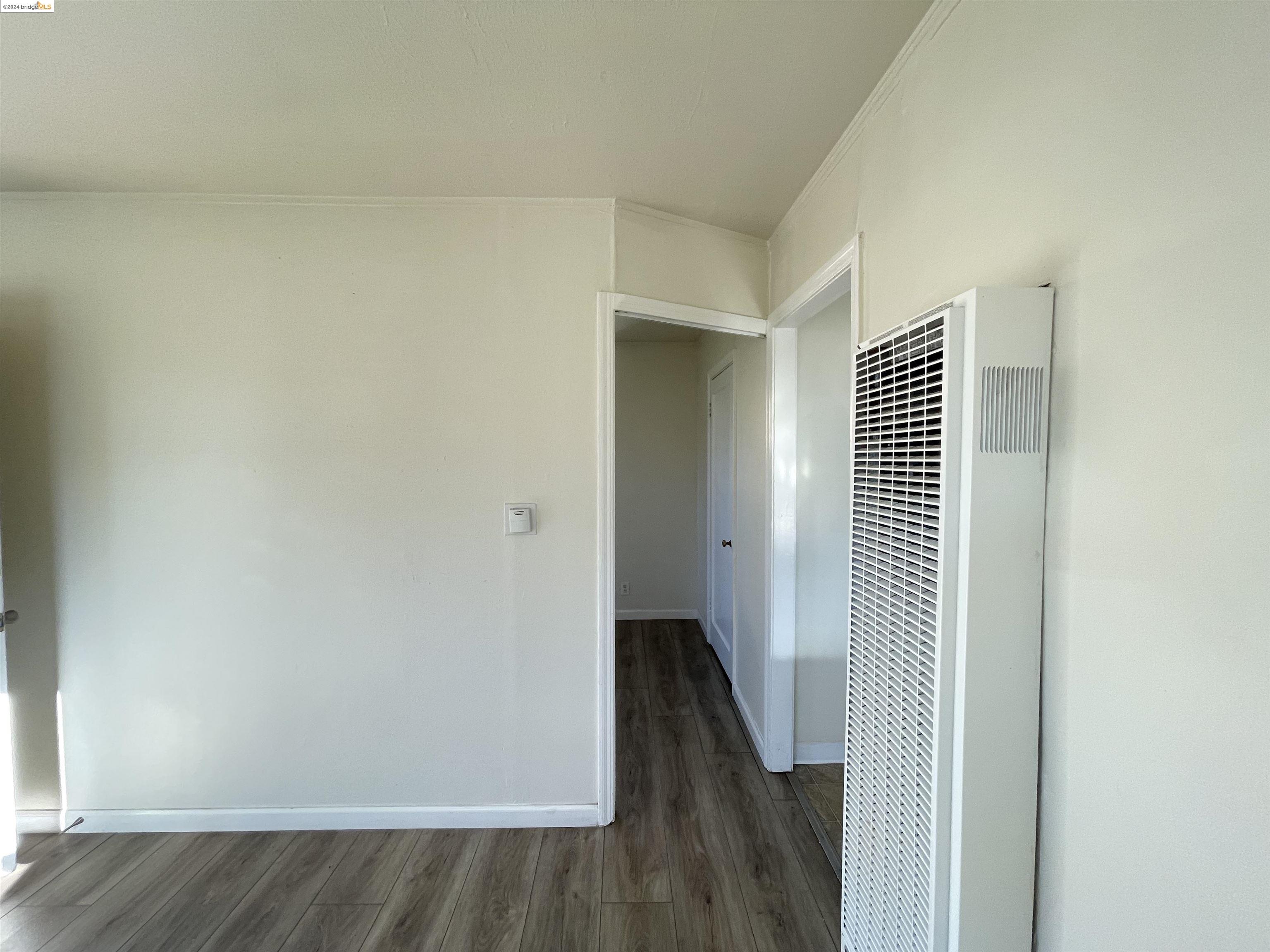 Detail Gallery Image 7 of 11 For 21196 Locust St, Hayward,  CA 94541 - 1 Beds | 1 Baths