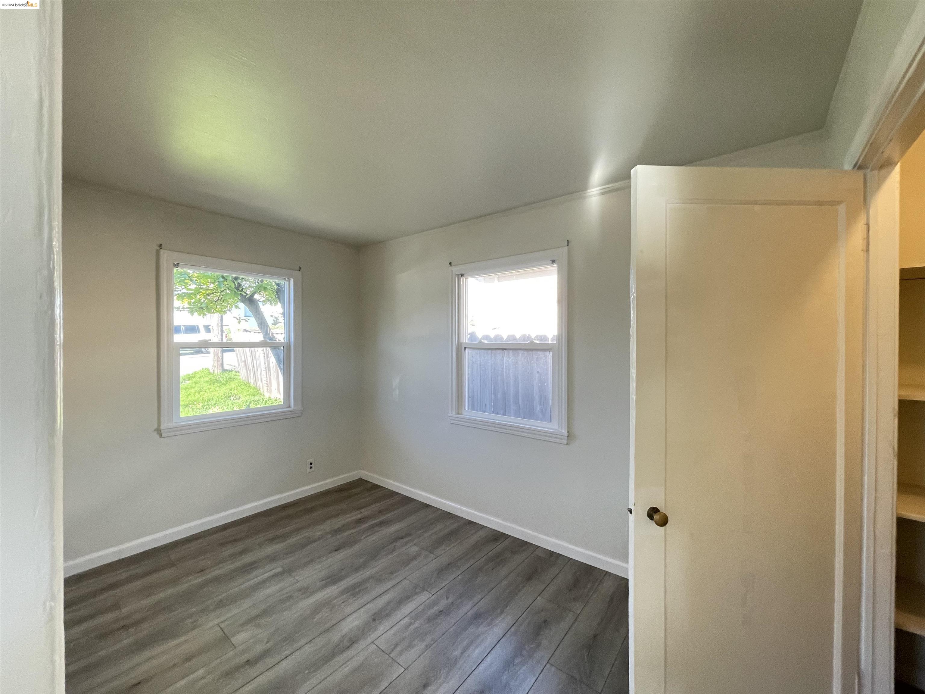 Detail Gallery Image 8 of 11 For 21196 Locust St, Hayward,  CA 94541 - 1 Beds | 1 Baths