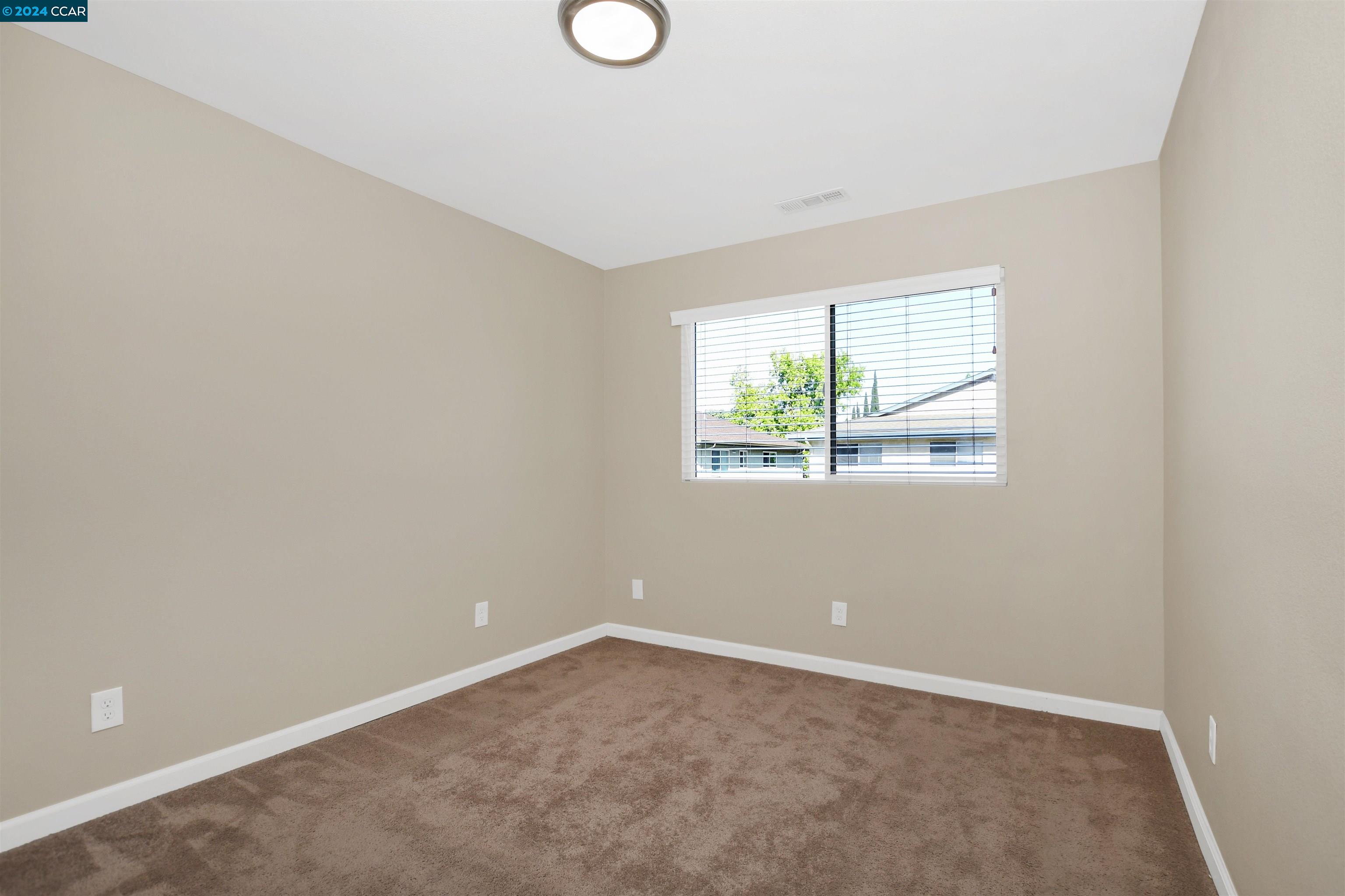Detail Gallery Image 13 of 18 For 2205 Peppertree Way #4,  Antioch,  CA 94509-0000 - 2 Beds | 1 Baths