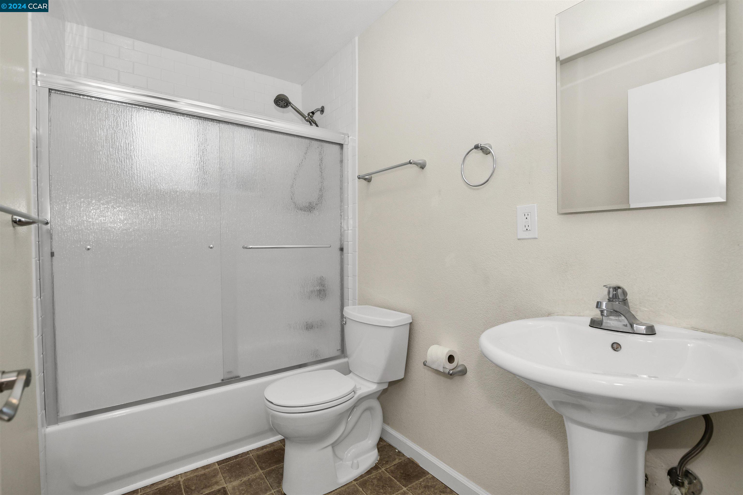 Detail Gallery Image 15 of 18 For 2205 Peppertree Way #4,  Antioch,  CA 94509-0000 - 2 Beds | 1 Baths