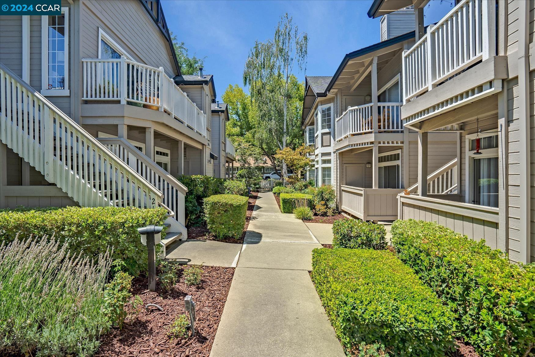 Detail Gallery Image 2 of 33 For 1398 Danville Blvd #215,  Alamo,  CA 94507 - 2 Beds | 2 Baths
