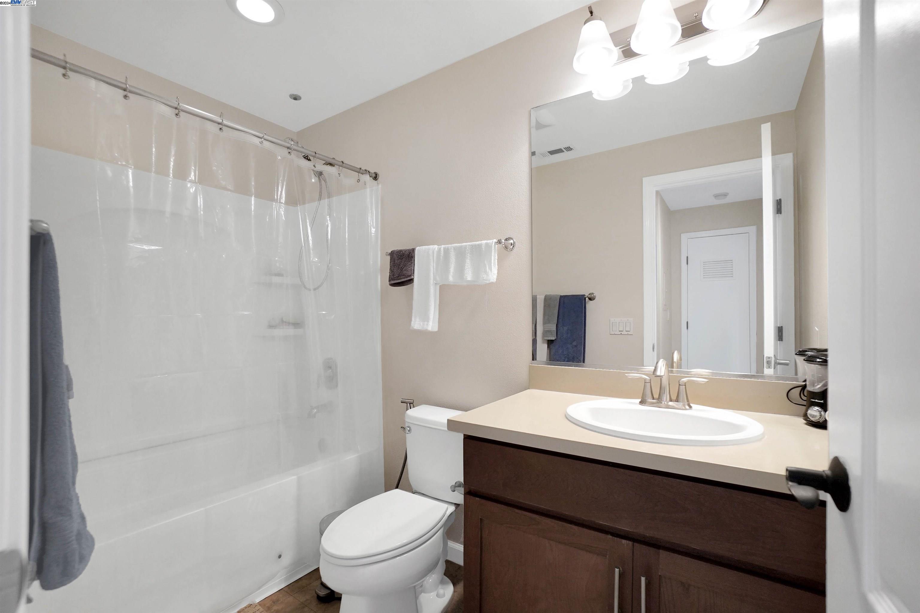 Detail Gallery Image 23 of 37 For 30725 Union City Blvd, Union City,  CA 94587 - 2 Beds | 2 Baths