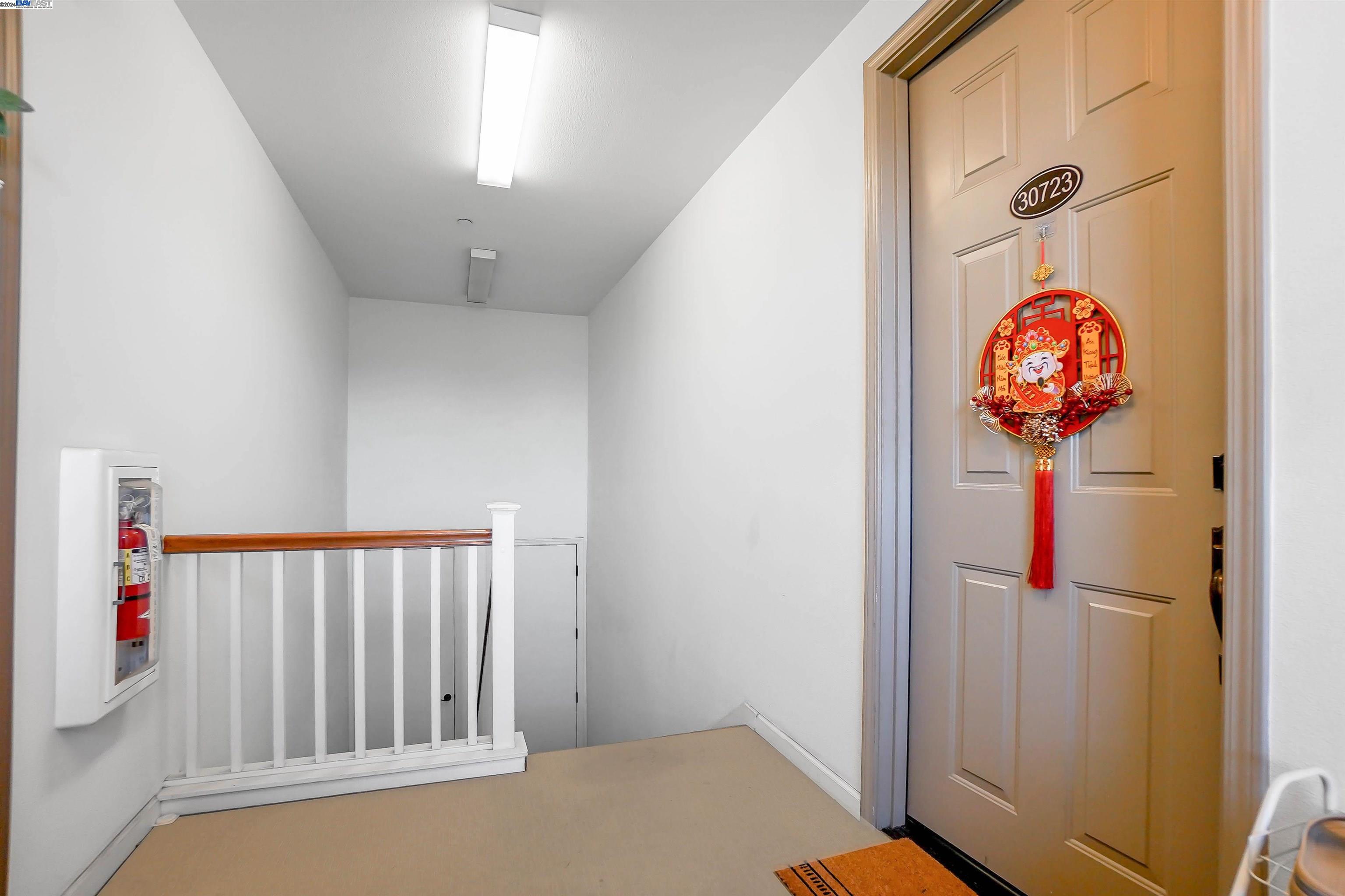 Detail Gallery Image 5 of 37 For 30725 Union City Blvd, Union City,  CA 94587 - 2 Beds | 2 Baths