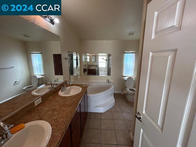 Detail Gallery Image 12 of 14 For 621 Victoria Court, Bay Point,  CA 94565-0000 - 3 Beds | 2 Baths