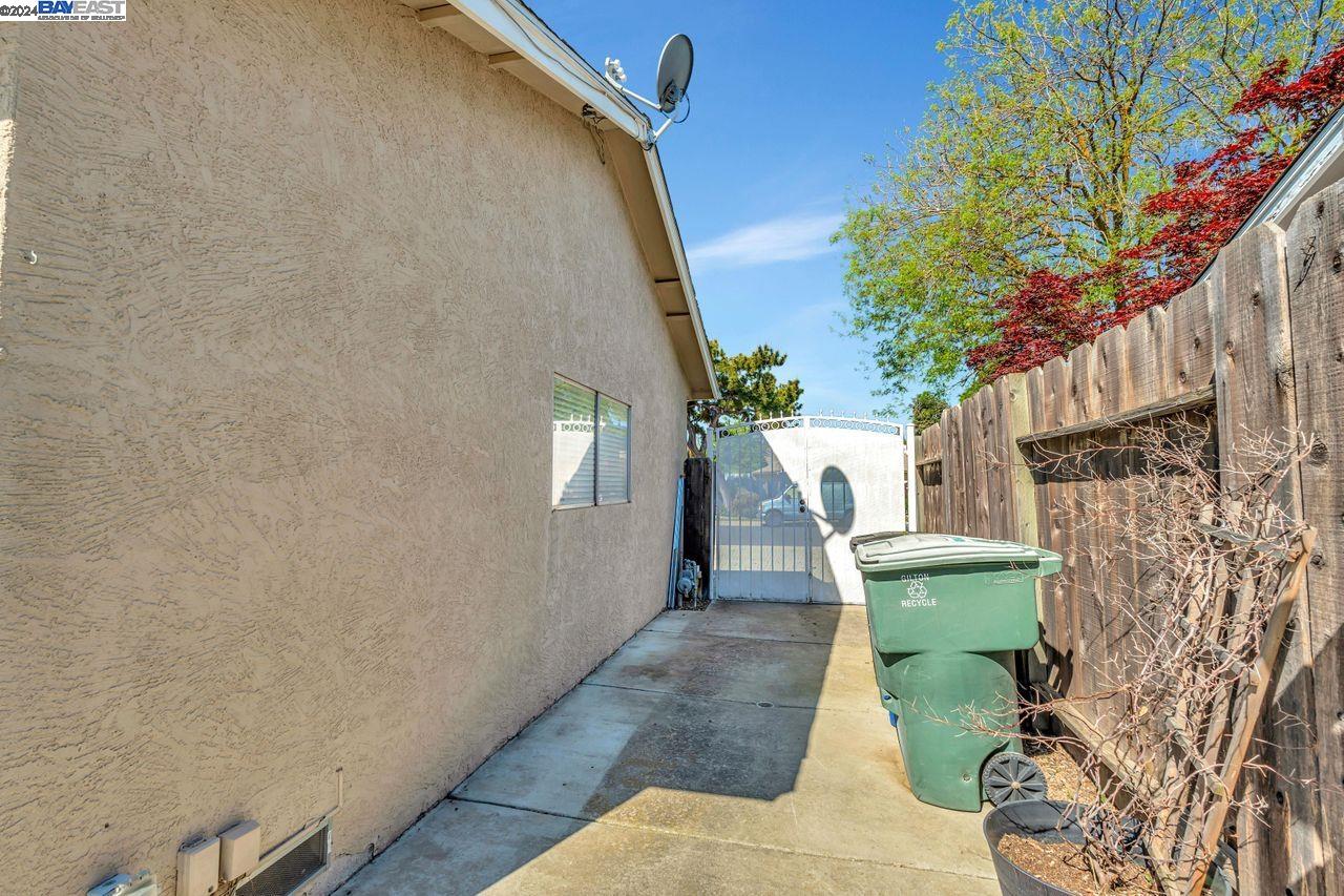 Detail Gallery Image 37 of 38 For 3412 Danbury Ct, Modesto,  CA 95350 - 3 Beds | 1/1 Baths