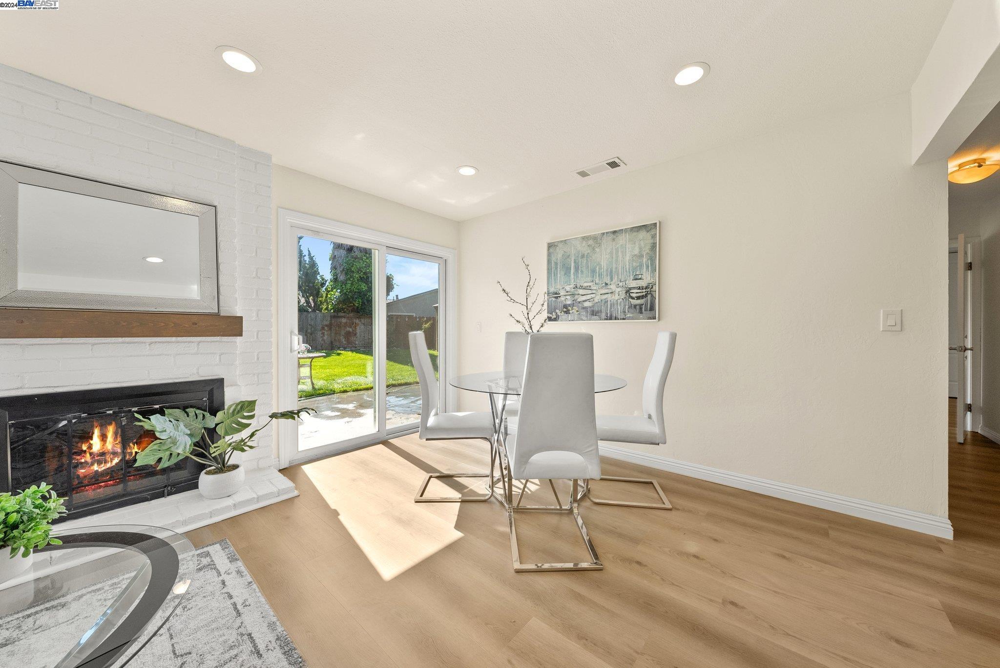 Detail Gallery Image 4 of 25 For 31418 San Jacinto Ct, Union City,  CA 94587 - 4 Beds | 2 Baths