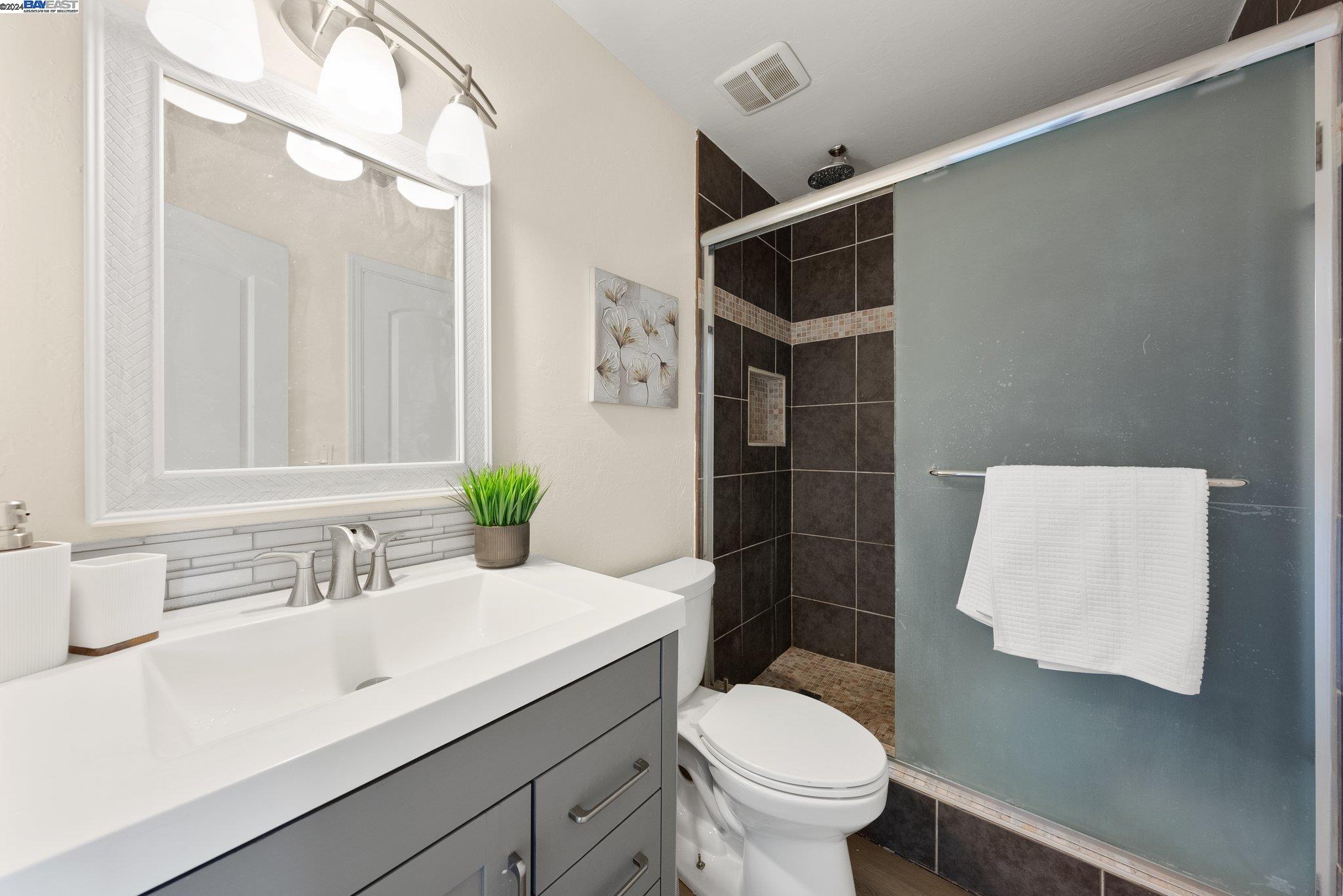 Detail Gallery Image 9 of 25 For 31418 San Jacinto Ct, Union City,  CA 94587 - 4 Beds | 2 Baths