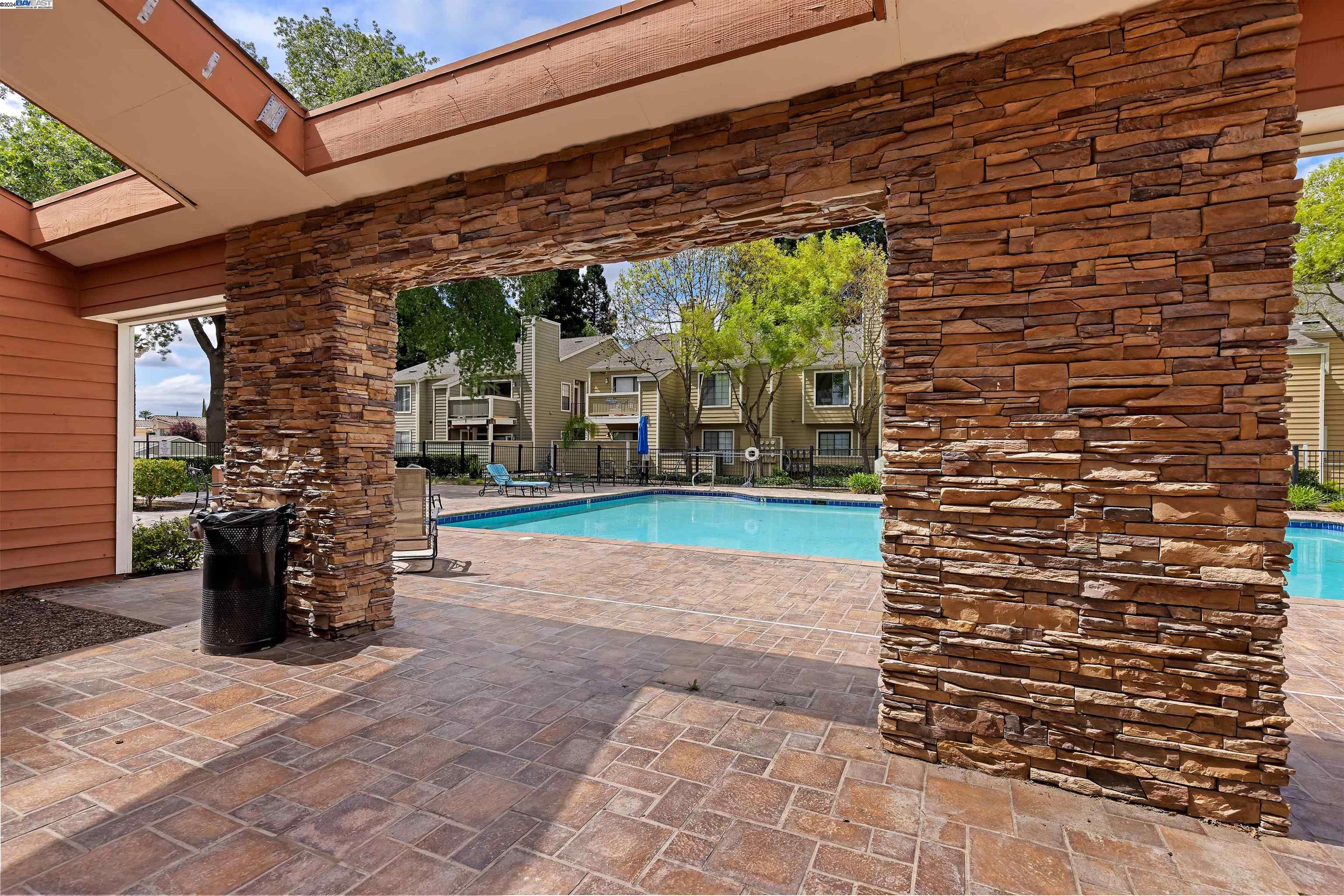 Detail Gallery Image 21 of 30 For 236 Eastridge Dr, San Ramon,  CA 94582 - 2 Beds | 2 Baths