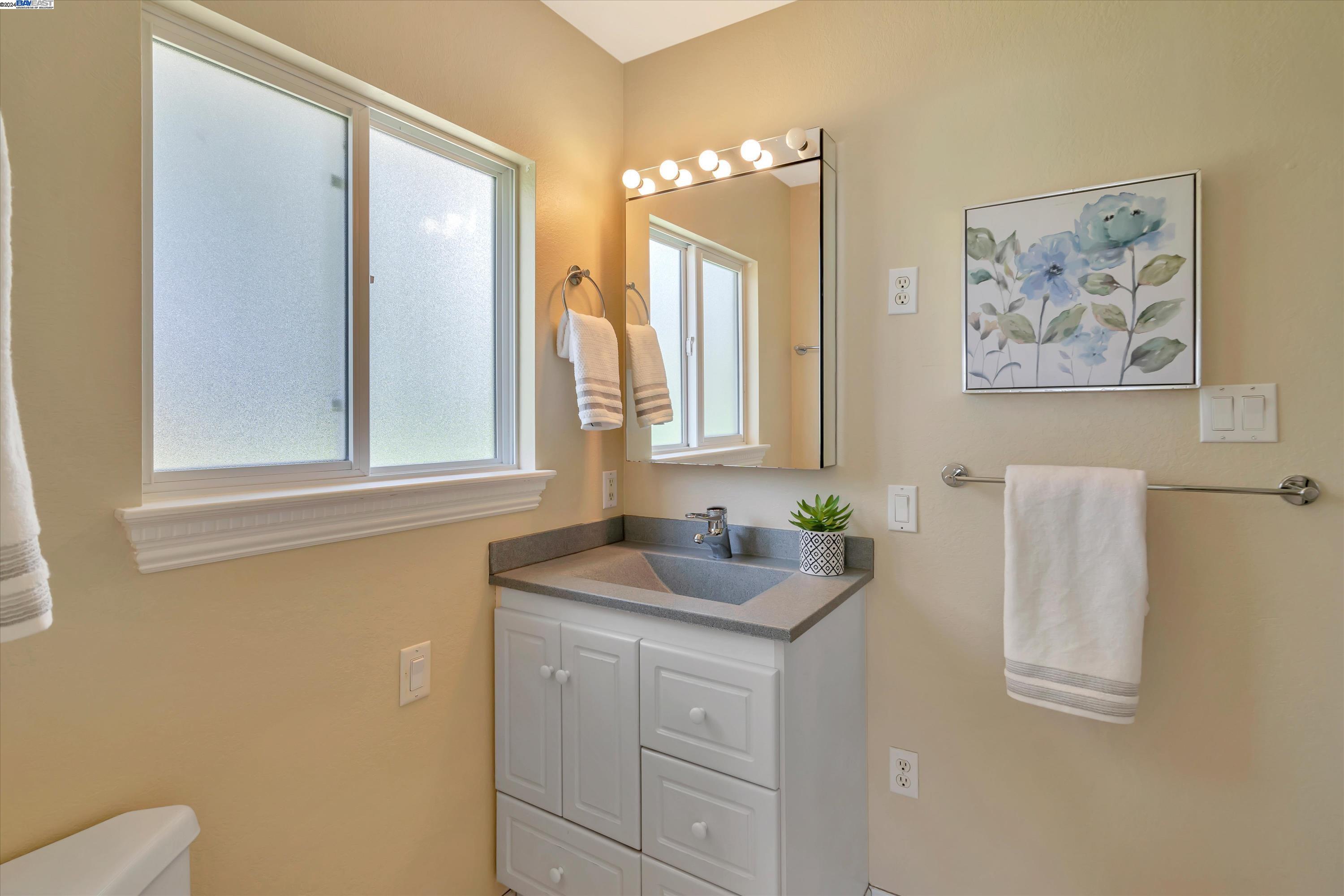 Detail Gallery Image 35 of 54 For 4552 Grover Ct, Fremont,  CA 94536 - 3 Beds | 2/1 Baths