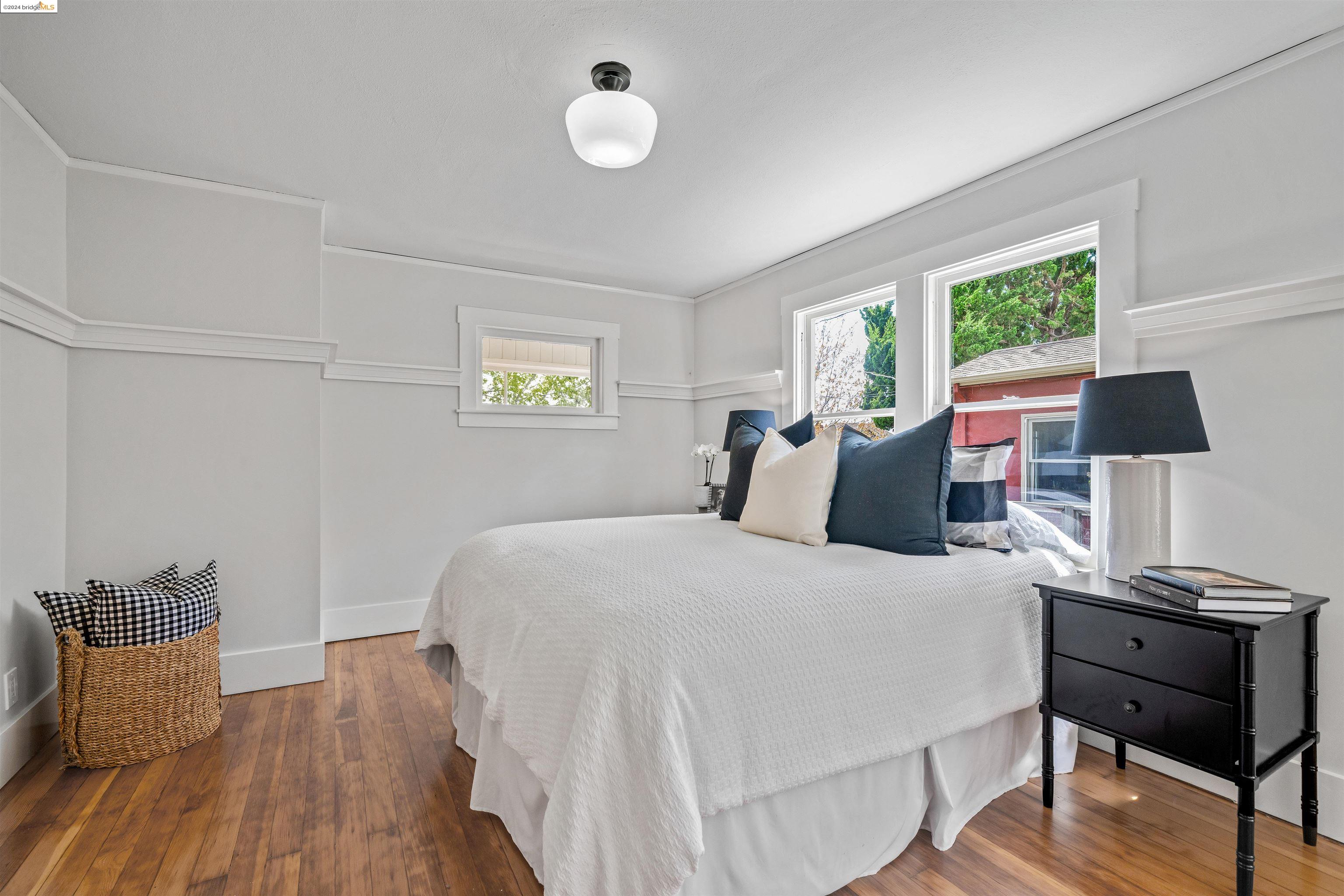 Detail Gallery Image 15 of 38 For 1301 Rose St, Berkeley,  CA 94702 - 2 Beds | 1 Baths