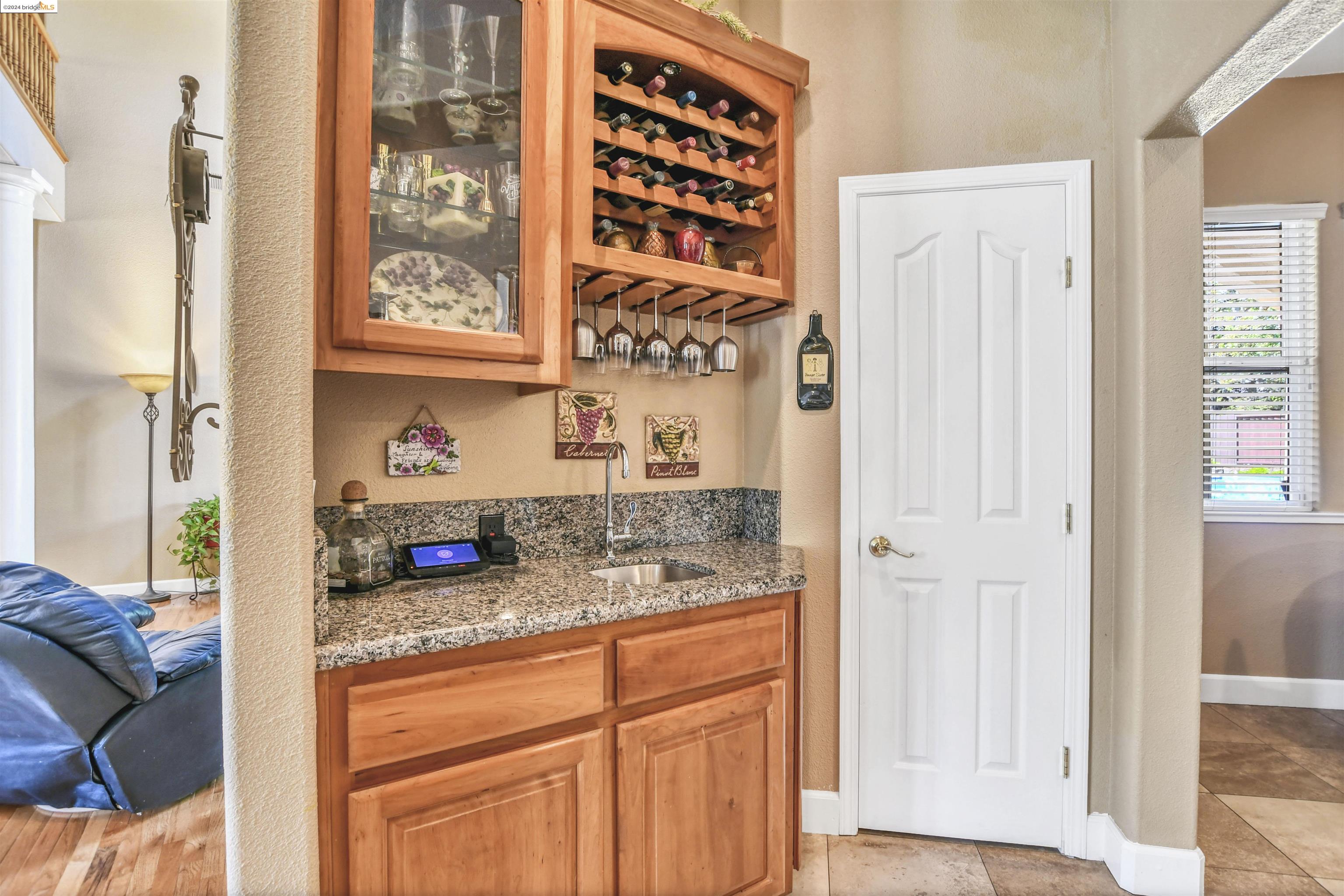 Detail Gallery Image 11 of 49 For 4545 Lariat Lane, Oakley,  CA 94561 - 6 Beds | 4/1 Baths