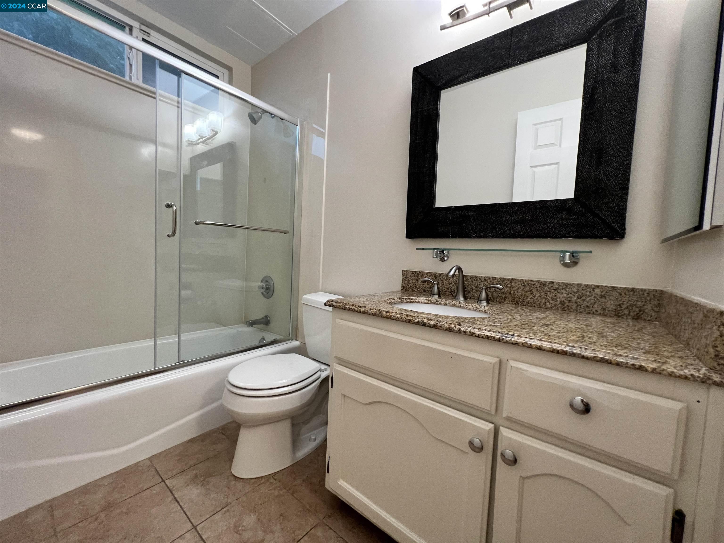 Detail Gallery Image 8 of 31 For 1241 Homestead Ave #213,  Walnut Creek,  CA 94598 - 1 Beds | 1 Baths
