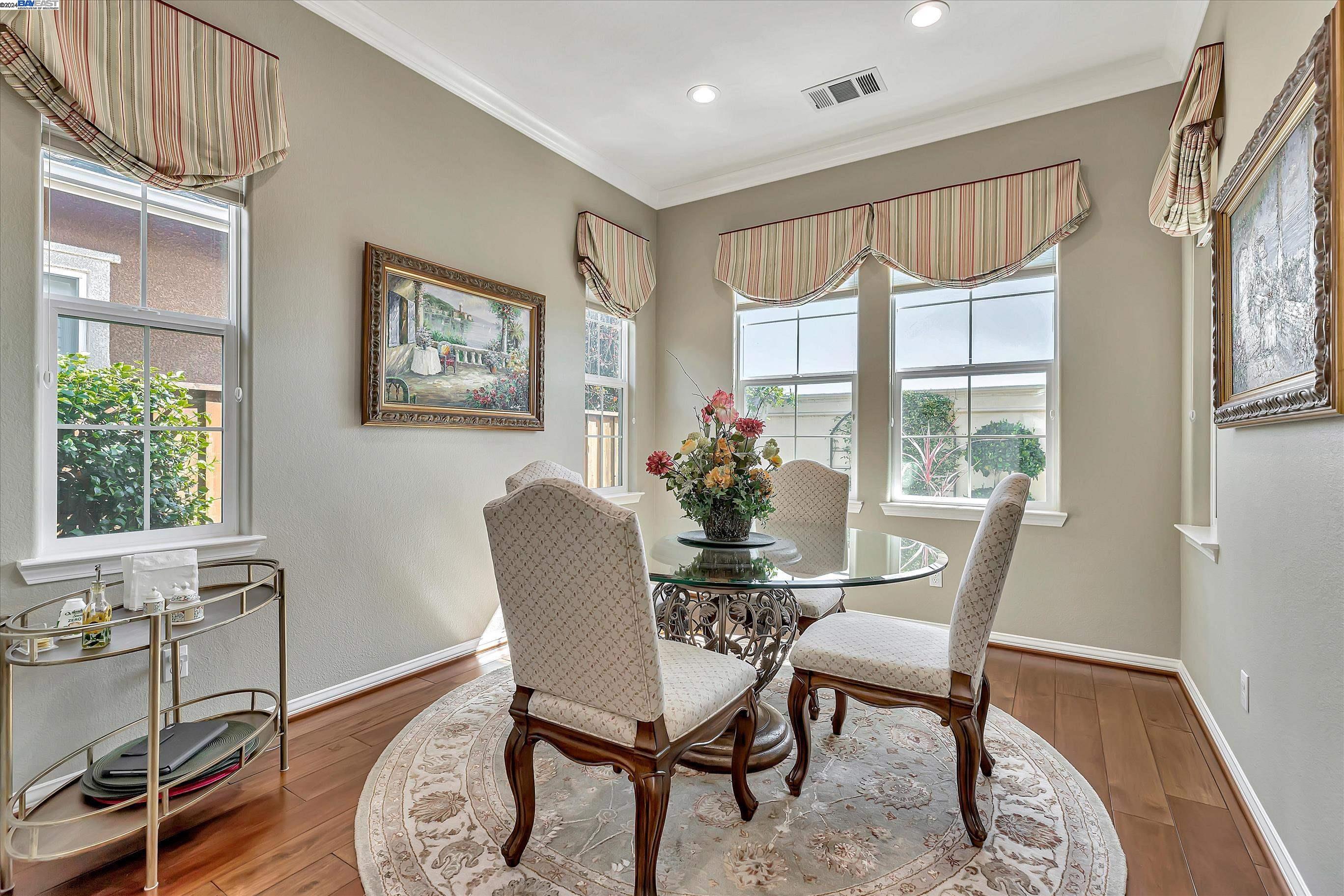 Detail Gallery Image 11 of 60 For 1546 Chatham Place, Pleasanton,  CA 94566 - 4 Beds | 3/1 Baths