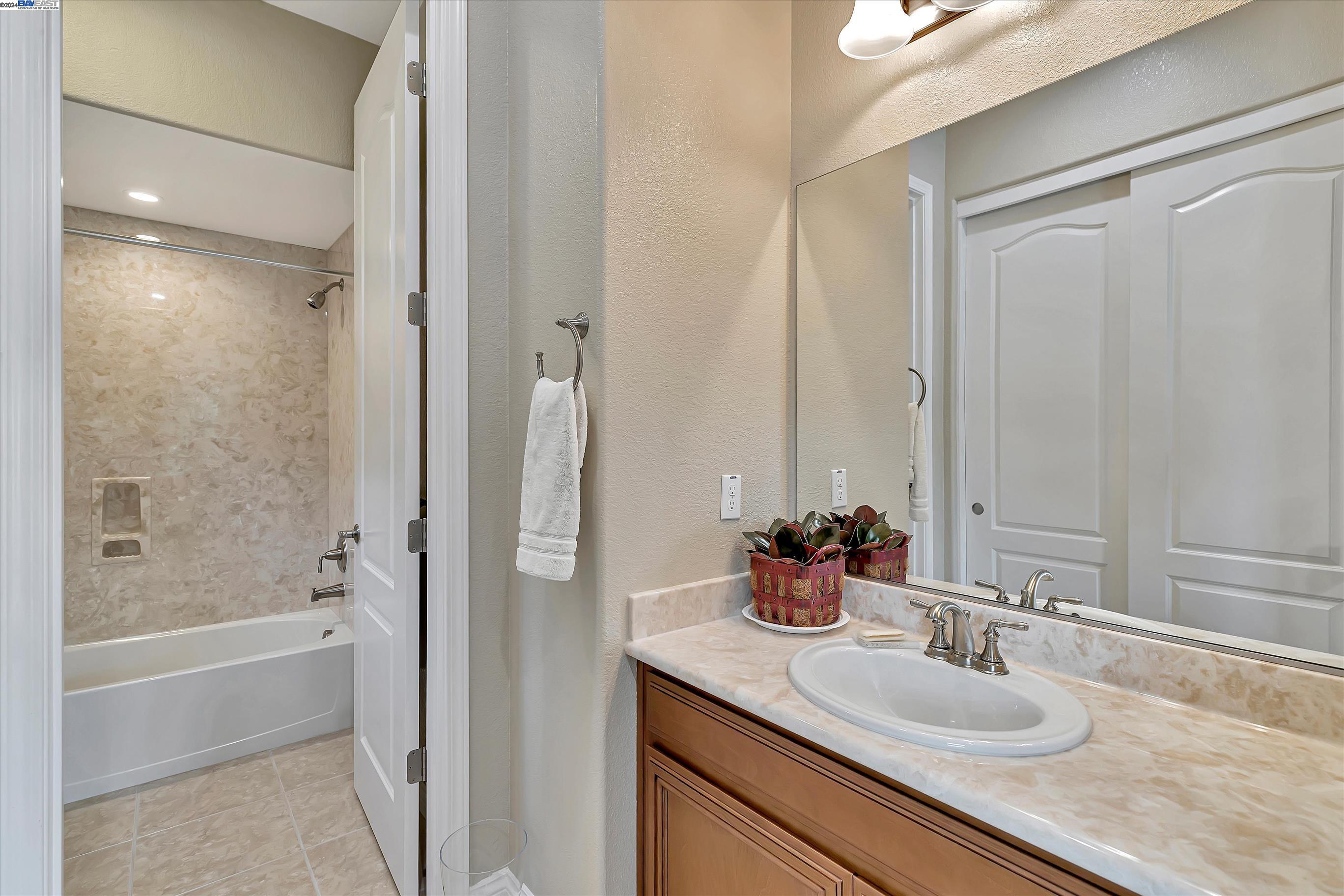 Detail Gallery Image 29 of 60 For 1546 Chatham Place, Pleasanton,  CA 94566 - 4 Beds | 3/1 Baths