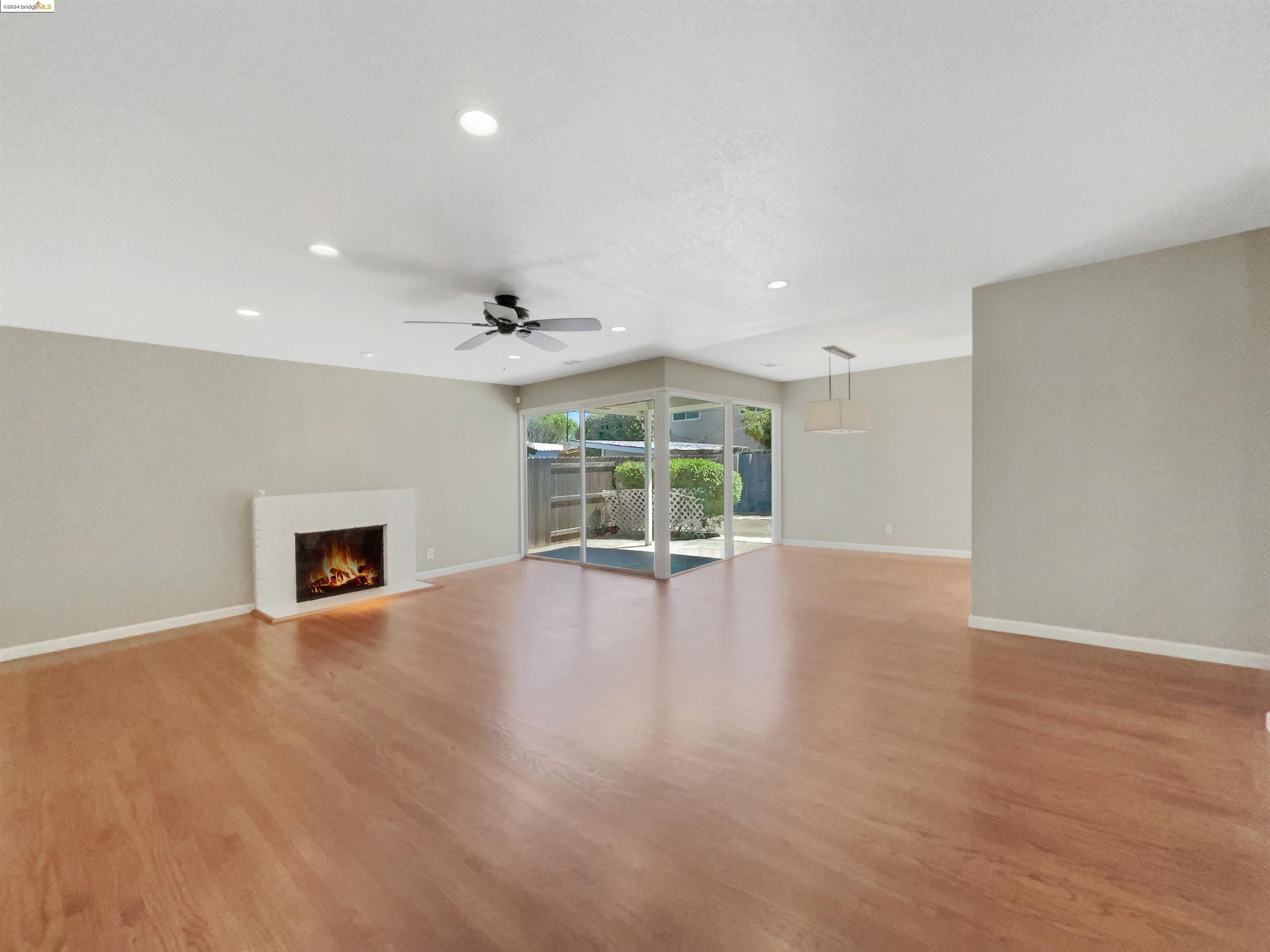Detail Gallery Image 11 of 33 For 407 Deodara St, Vacaville,  CA 95688 - 3 Beds | 2 Baths