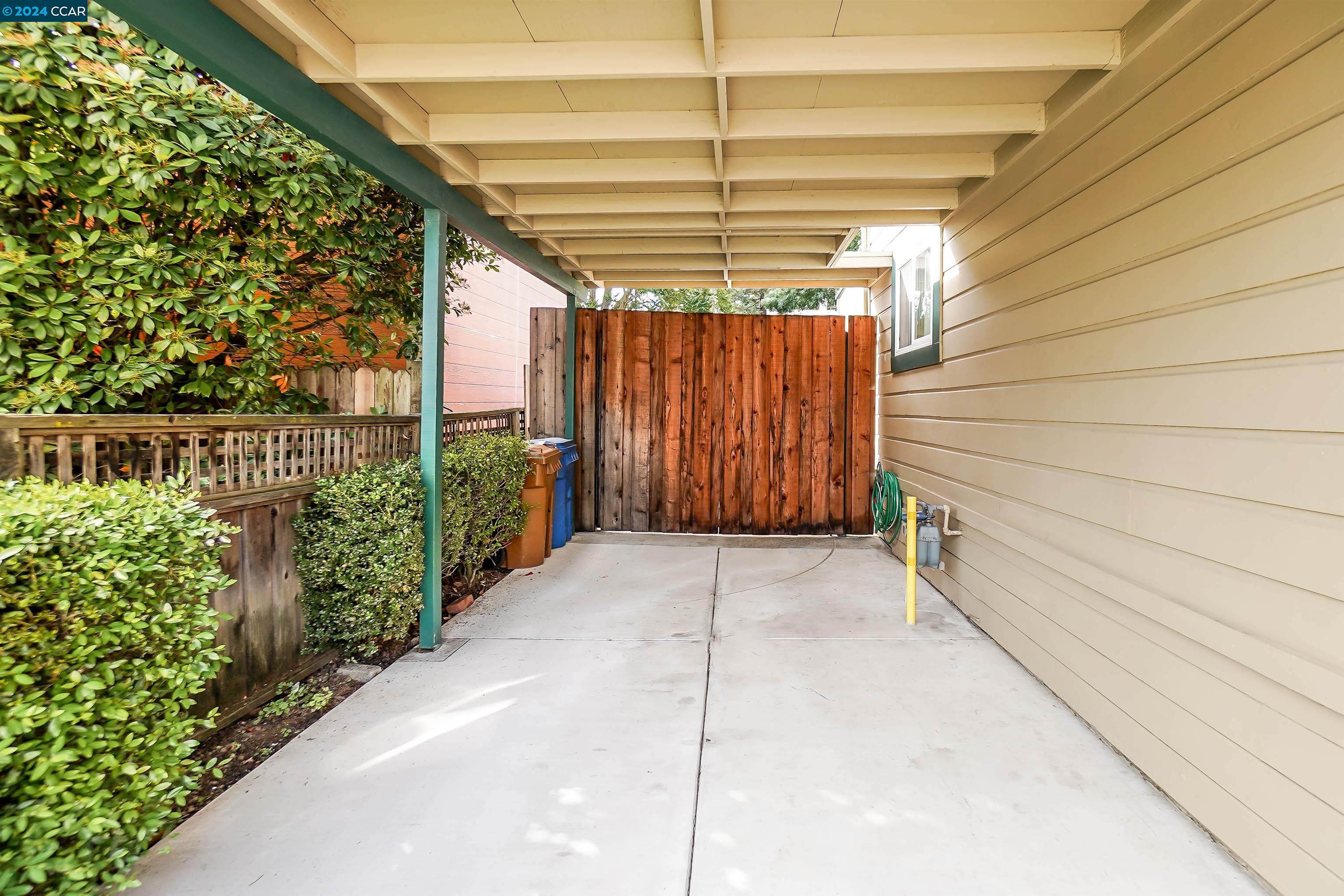 Detail Gallery Image 18 of 52 For 316 Main St, Martinez,  CA 94553 - 2 Beds | 2 Baths