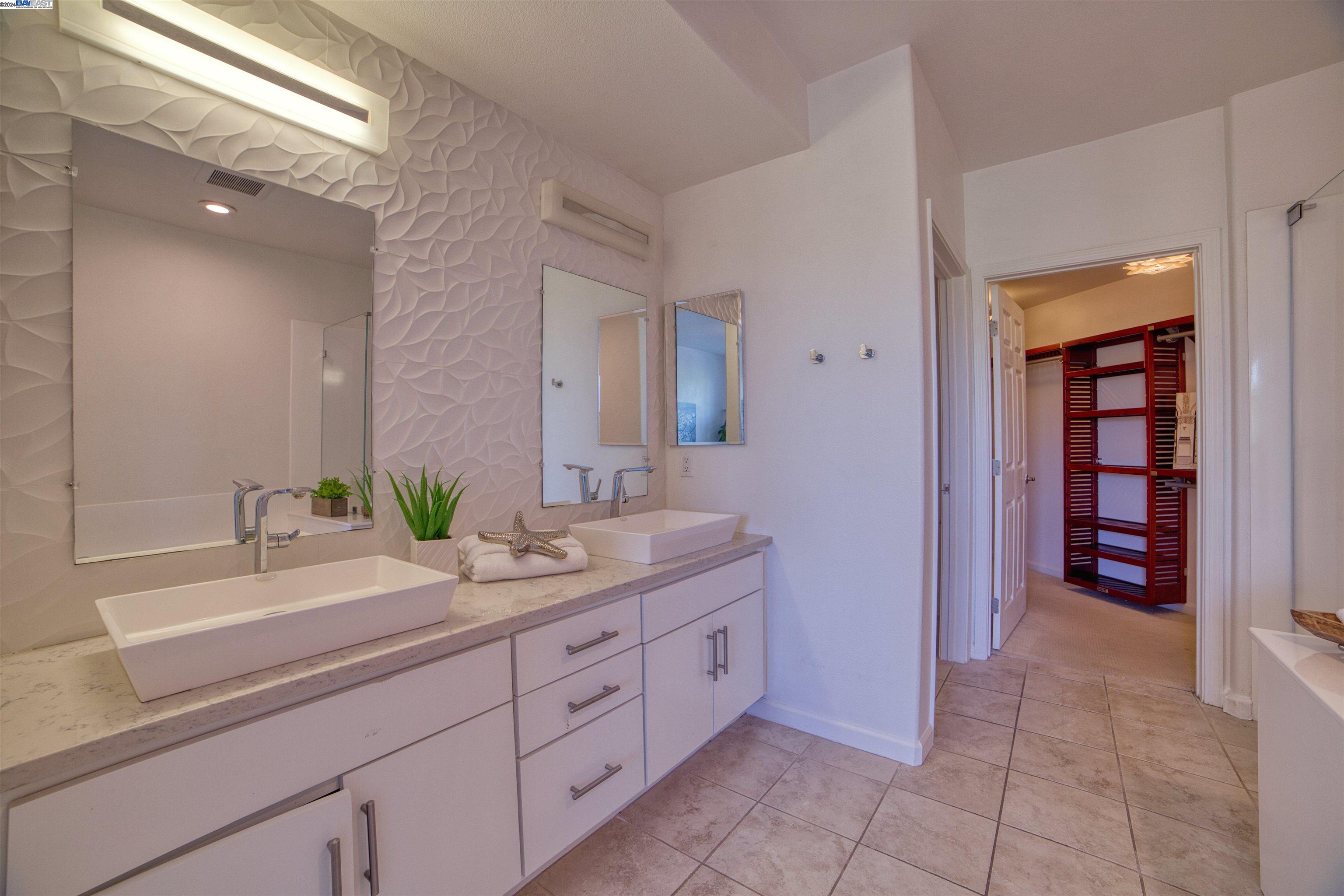 Detail Gallery Image 14 of 31 For 2988 Grassina St #301,  San Jose,  CA 95136 - 3 Beds | 2 Baths