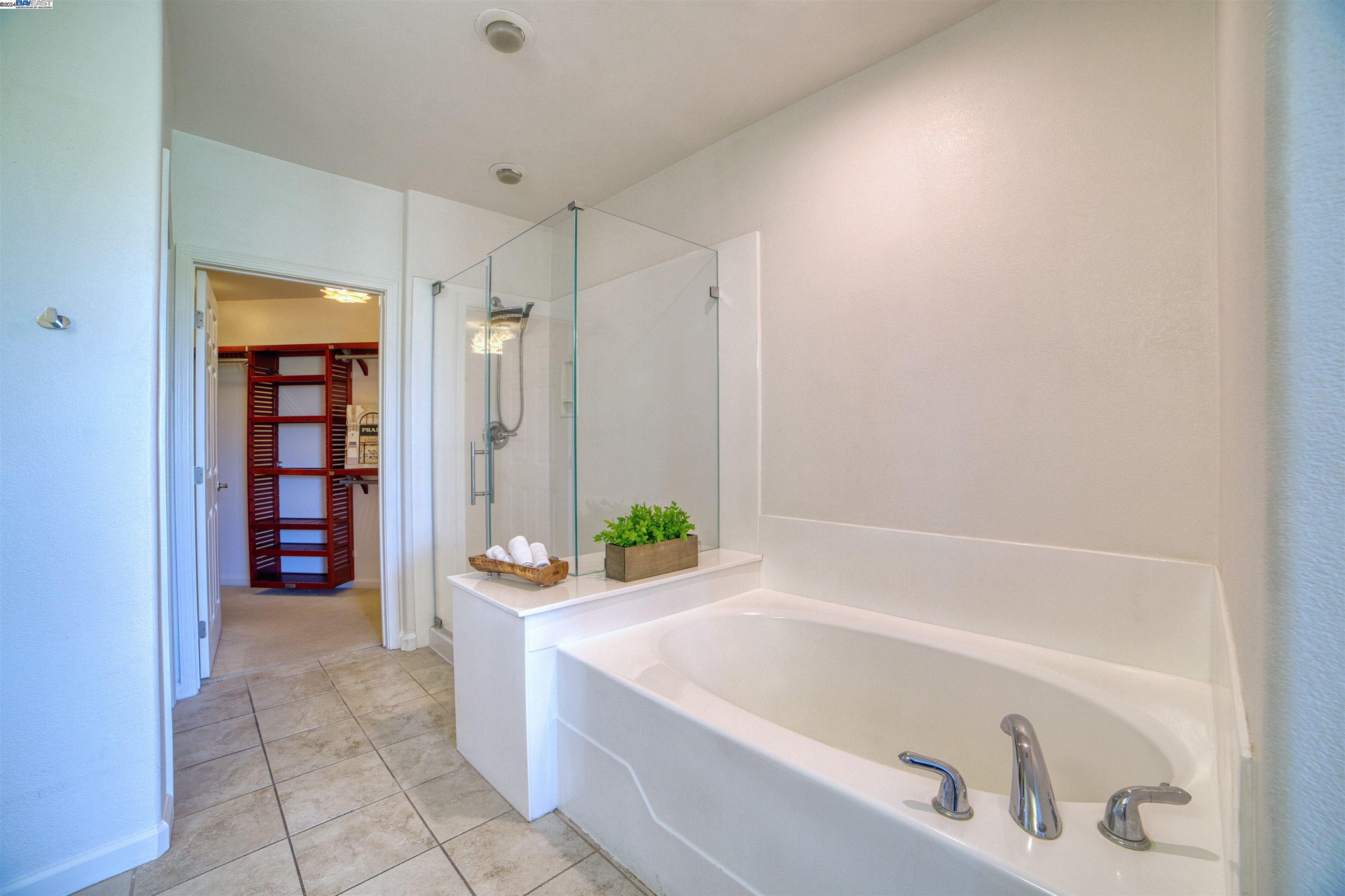 Detail Gallery Image 15 of 31 For 2988 Grassina St #301,  San Jose,  CA 95136 - 3 Beds | 2 Baths