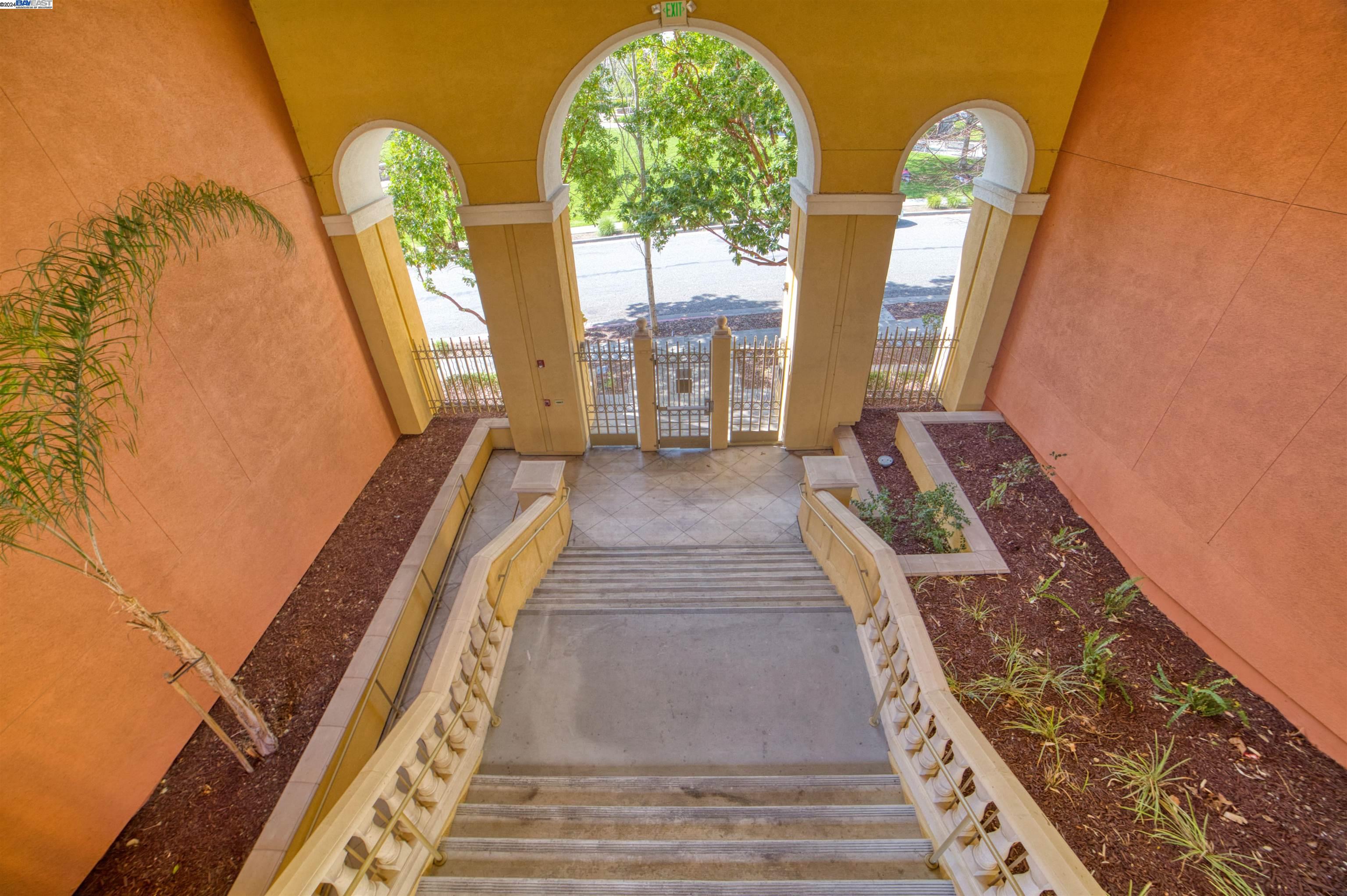 Detail Gallery Image 21 of 31 For 2988 Grassina St #301,  San Jose,  CA 95136 - 3 Beds | 2 Baths
