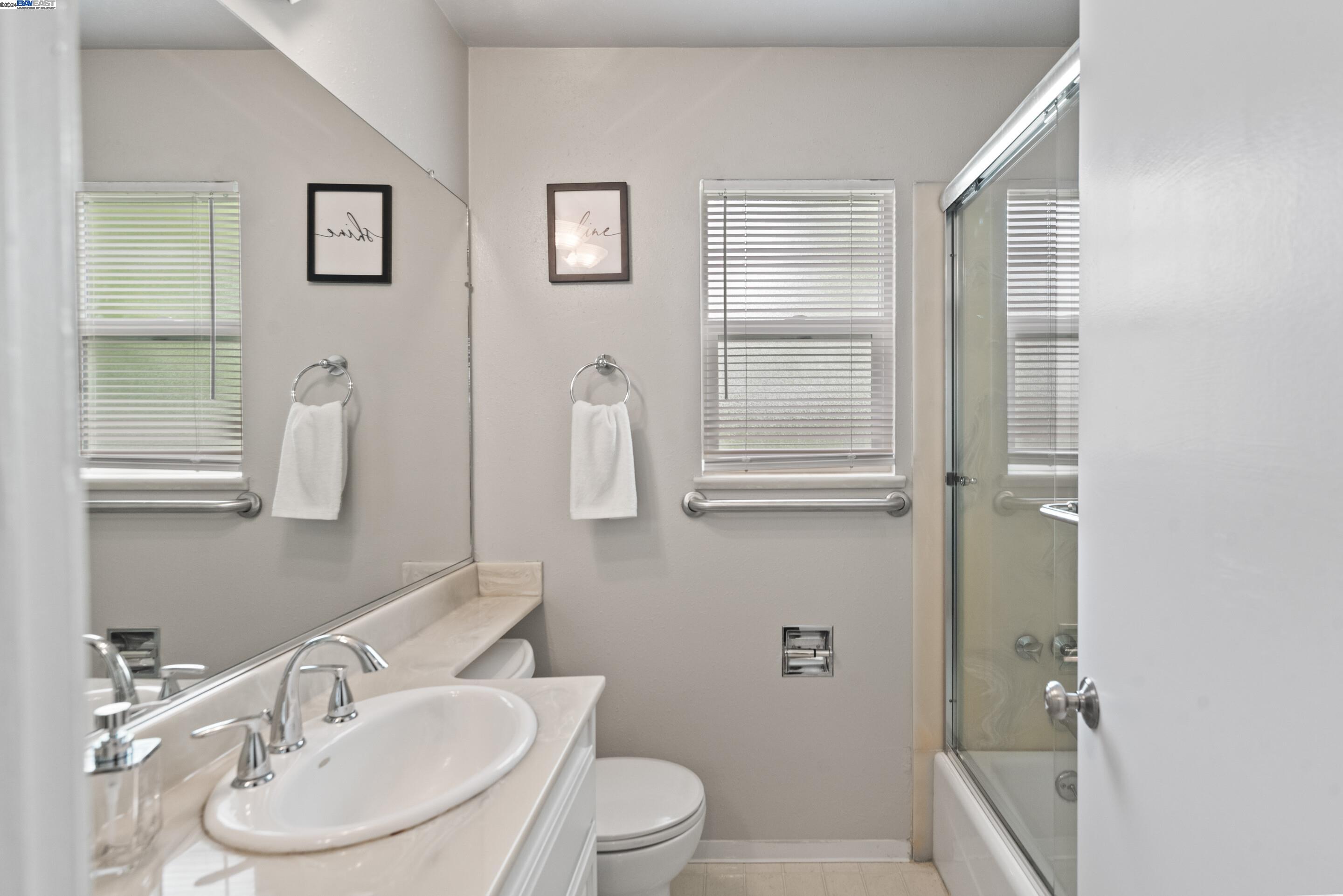 Detail Gallery Image 23 of 27 For 2900 Glenside Dr, Concord,  CA 94520 - 3 Beds | 2 Baths