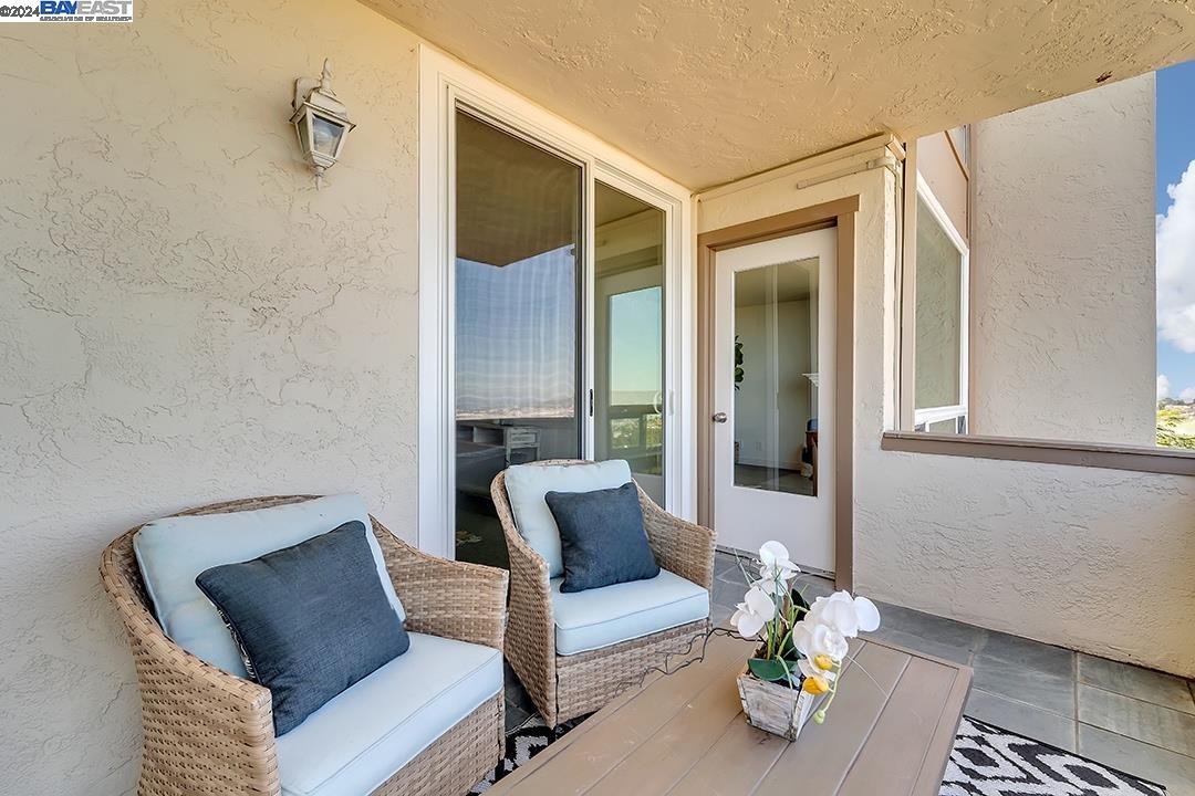 Detail Gallery Image 9 of 38 For 320 Vallejo Dr #32,  Millbrae,  CA 94030 - 3 Beds | 2 Baths