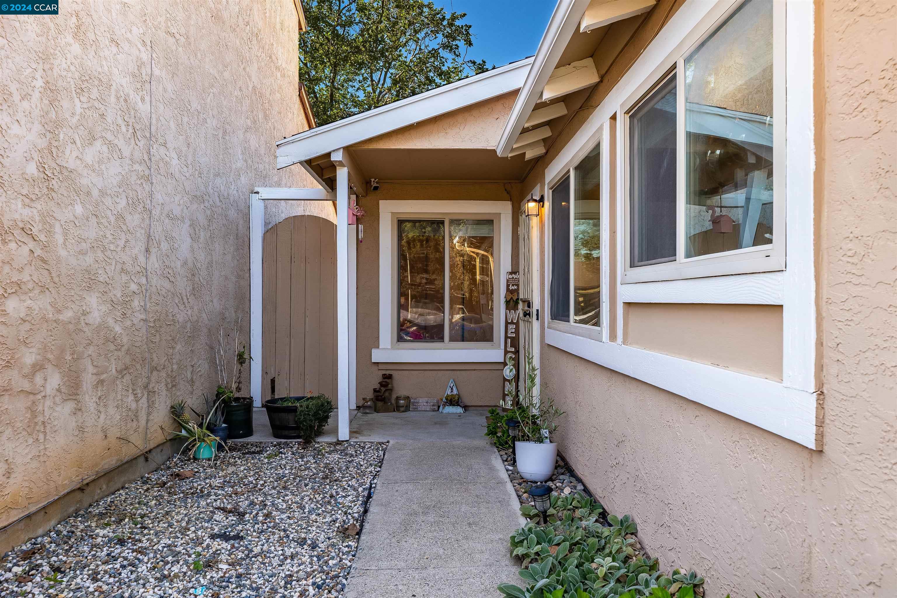 Detail Gallery Image 3 of 27 For 2352 Sequoia Dr, Antioch,  CA 94509 - 3 Beds | 2 Baths