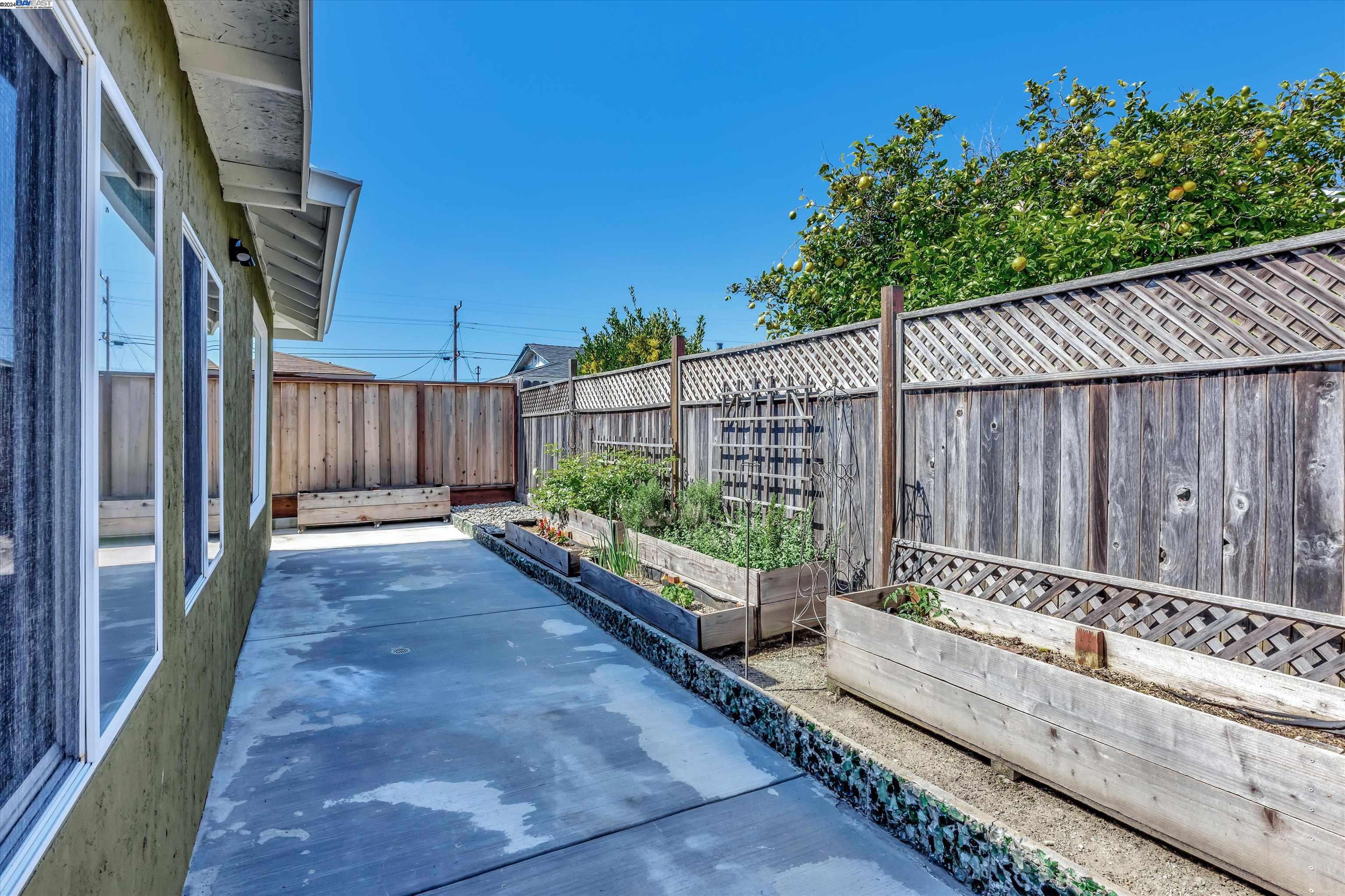 Detail Gallery Image 31 of 34 For 14589 Nassau Rd, San Leandro,  CA 94577 - 3 Beds | 2 Baths