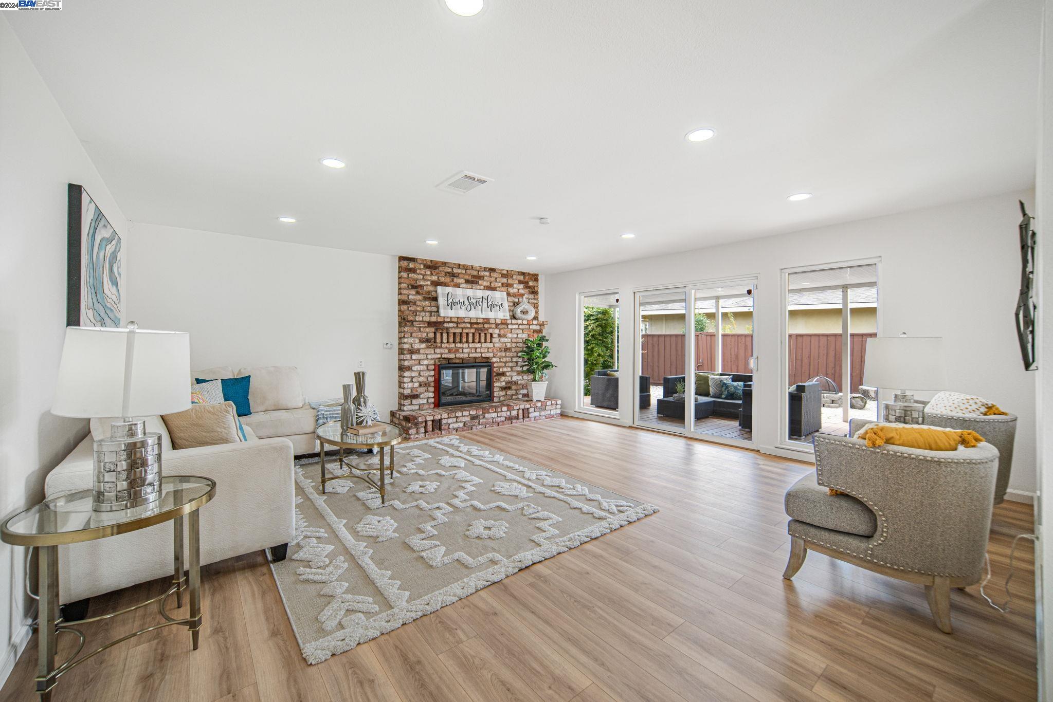 Detail Gallery Image 6 of 38 For 5270 Peony Dr, Livermore,  CA 94551 - 2 Beds | 2 Baths