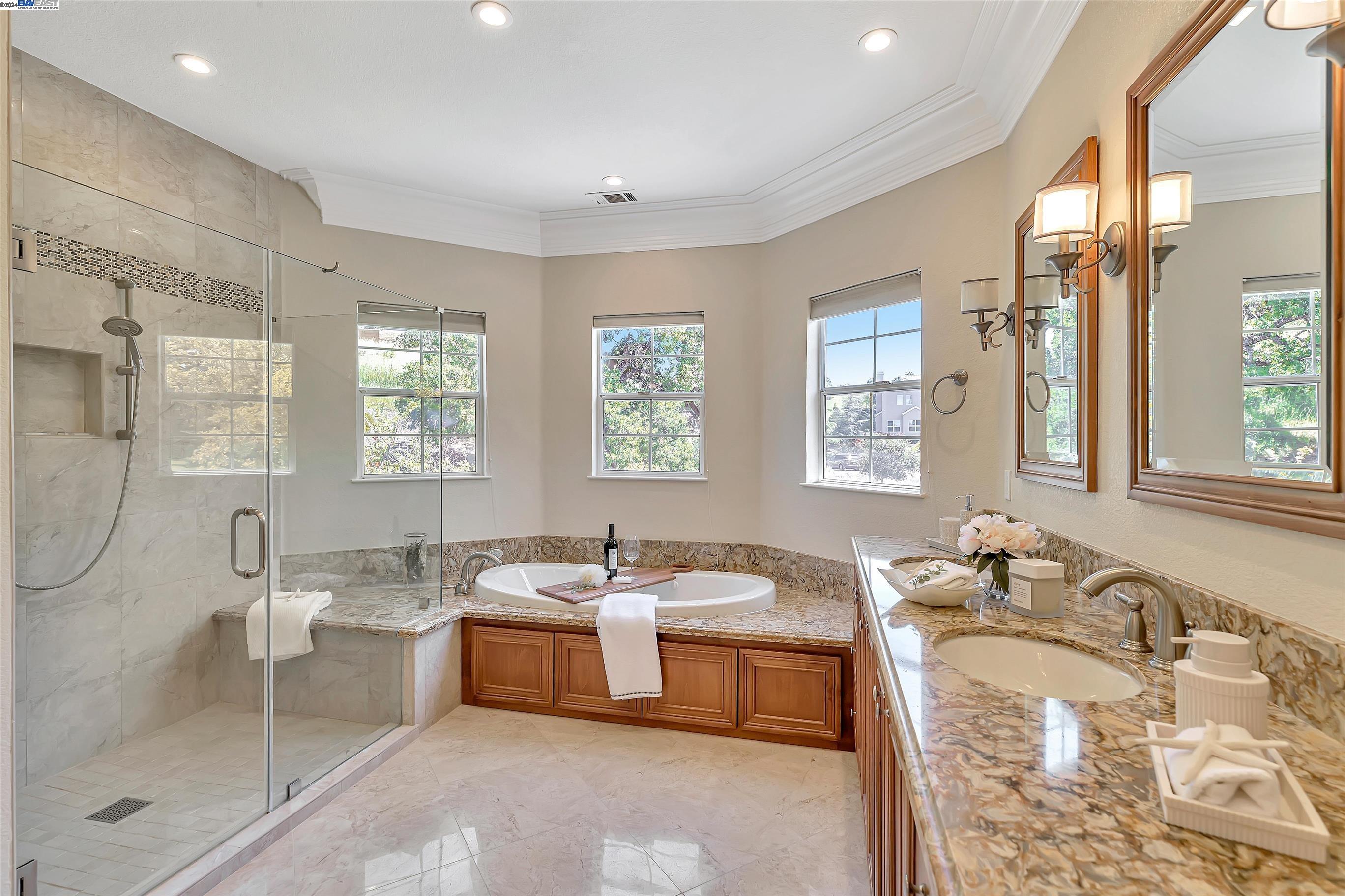 Detail Gallery Image 36 of 60 For 216 Dorchester Ln, Alamo,  CA 94507 - 6 Beds | 3/1 Baths