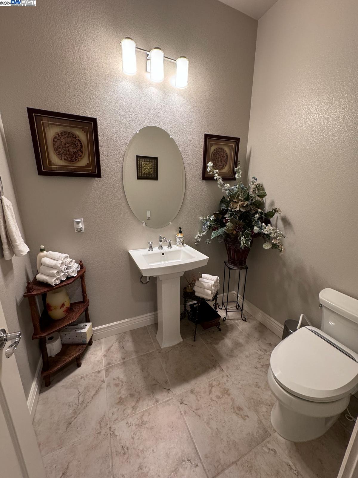 Detail Gallery Image 21 of 31 For 120 Dunfirth Ct, Hayward,  CA 94542 - 5 Beds | 4/1 Baths