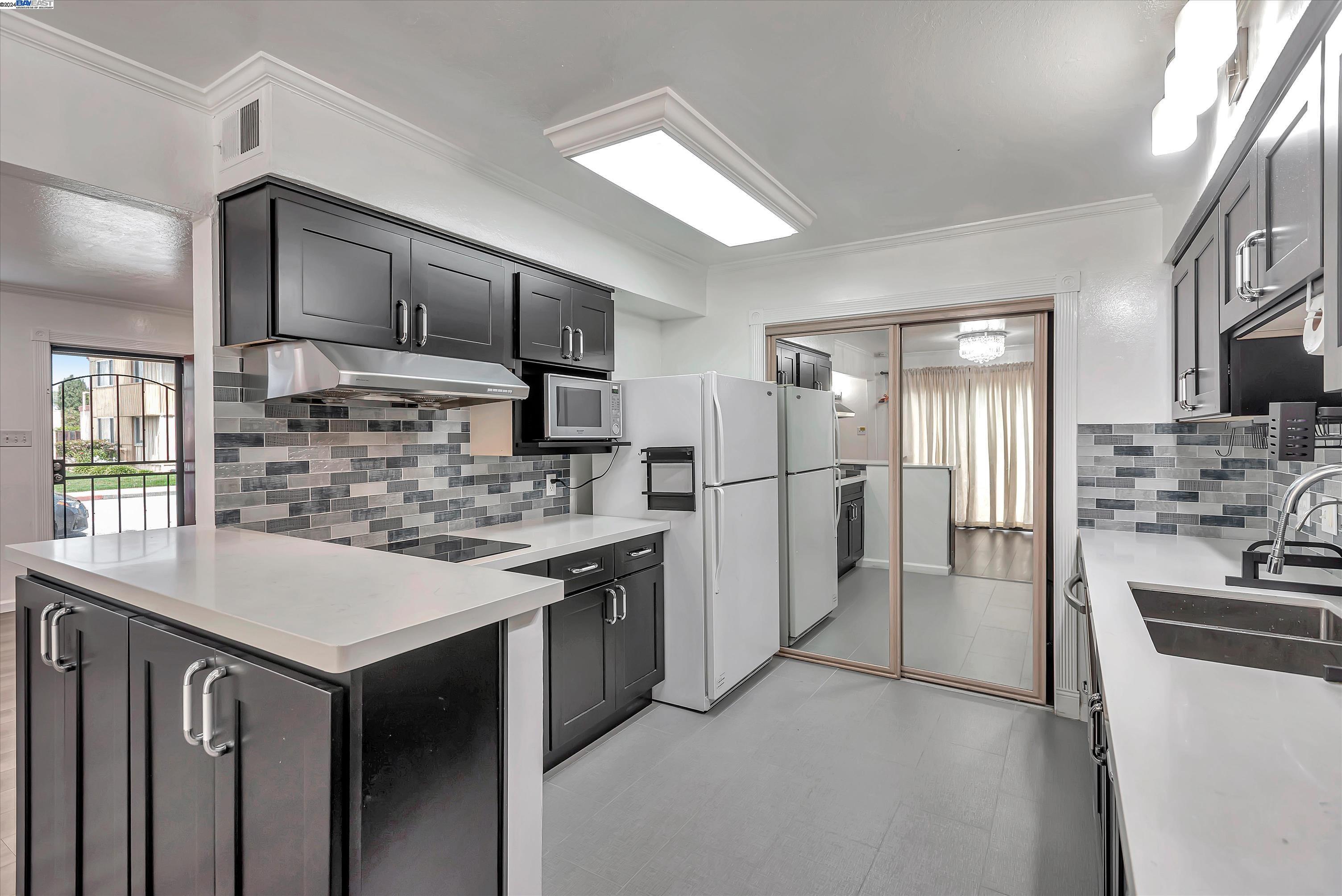 Detail Gallery Image 1 of 1 For 1508 Day Ave a,  San Mateo,  CA 94403 - 3 Beds | 1 Baths