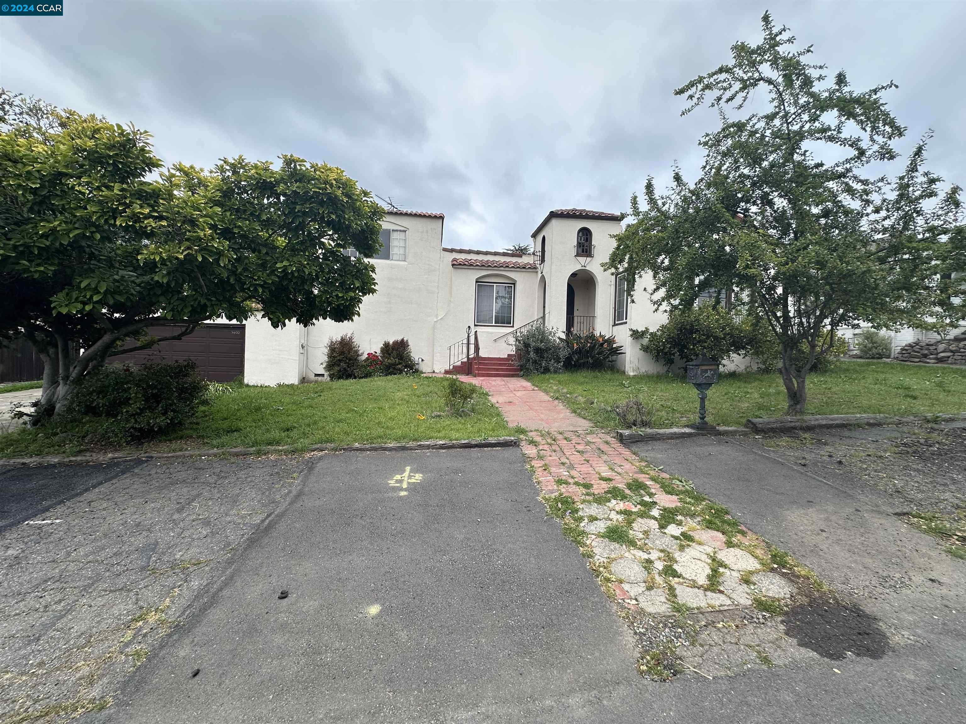 5400 Proctor Ave, Oakland, CA 94618 Listing Photo  3