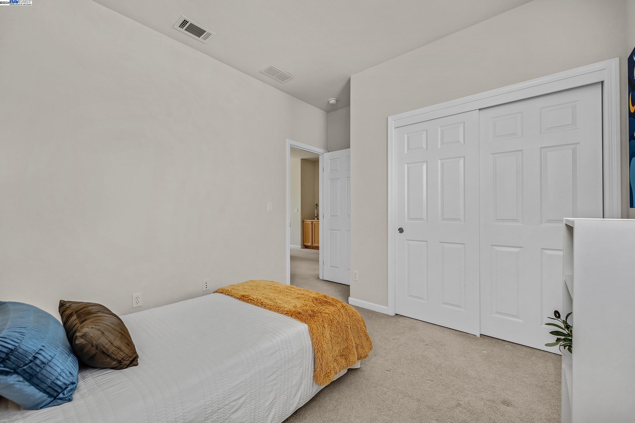 Detail Gallery Image 22 of 37 For 9440 Tanner Way, Oakland,  CA 94603 - 4 Beds | 2/1 Baths