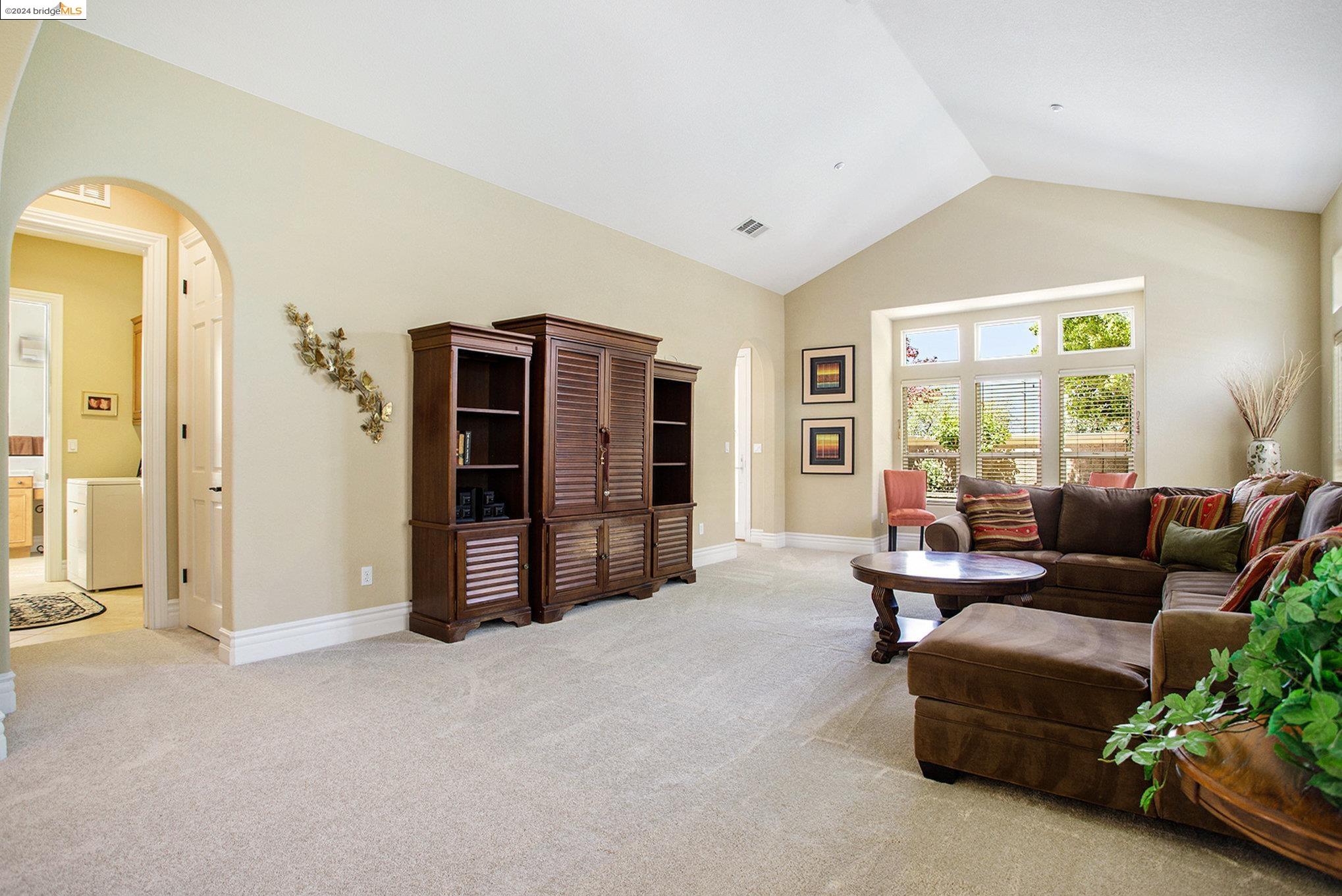 Detail Gallery Image 18 of 42 For 1637 Gamay Ln, Brentwood,  CA 94513 - 2 Beds | 2 Baths