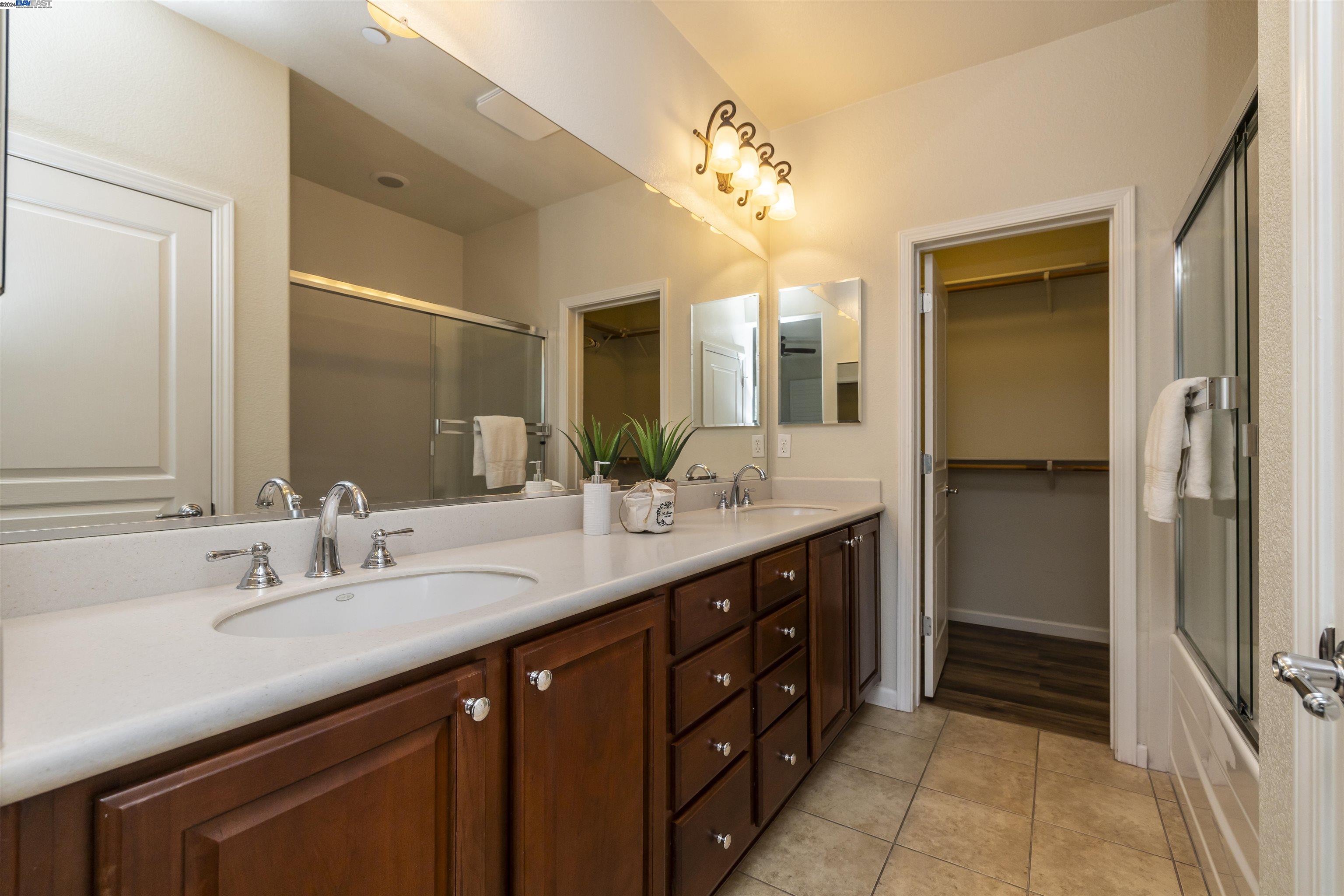 Detail Gallery Image 19 of 31 For 1201 Sierra Madres Ter, San Jose,  CA 95126 - 2 Beds | 2/1 Baths