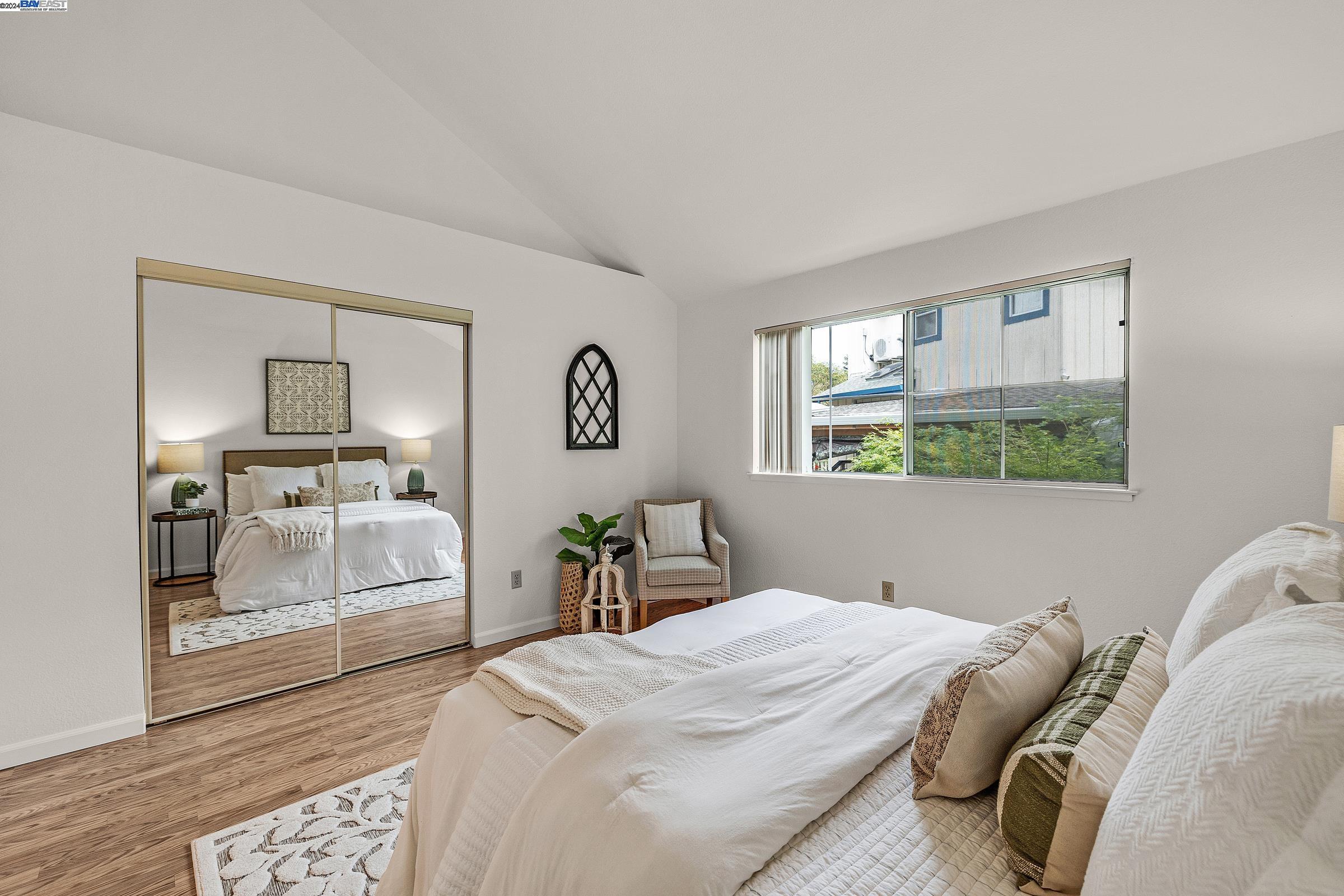 Detail Gallery Image 18 of 34 For 275 Pebblecreek Ct, Martinez,  CA 94553 - 2 Beds | 2/1 Baths