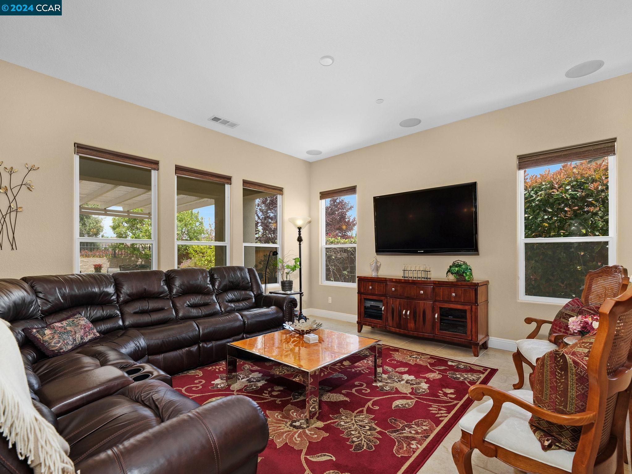 Detail Gallery Image 12 of 60 For 1587 California Trail, Brentwood,  CA 94513-4337 - 2 Beds | 2/1 Baths
