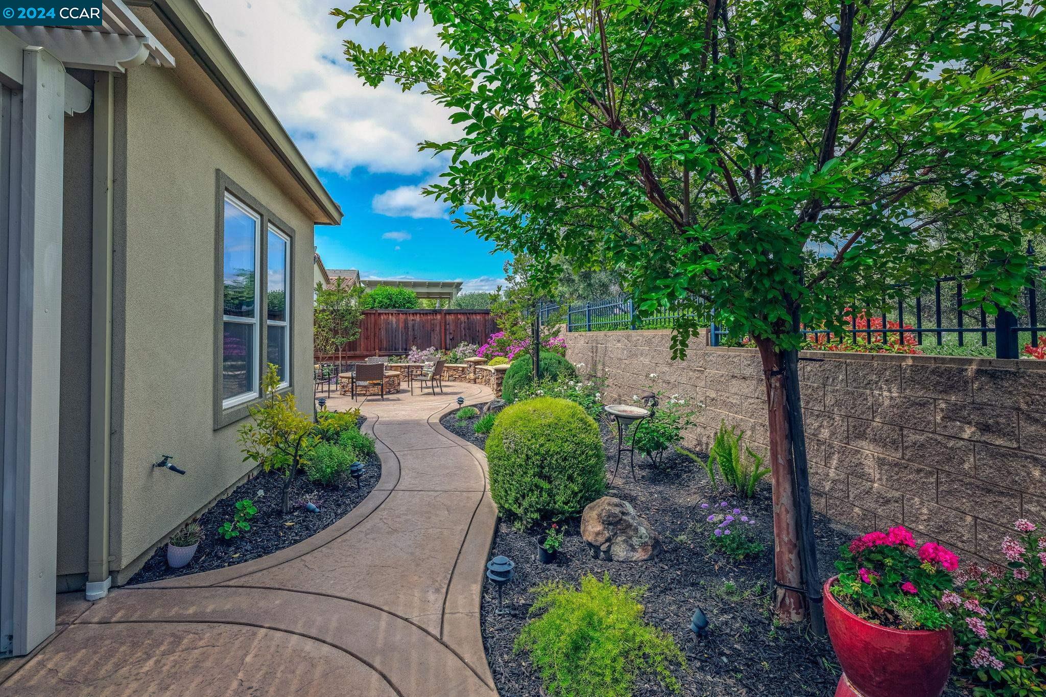 Detail Gallery Image 34 of 60 For 1587 California Trail, Brentwood,  CA 94513-4337 - 2 Beds | 2/1 Baths