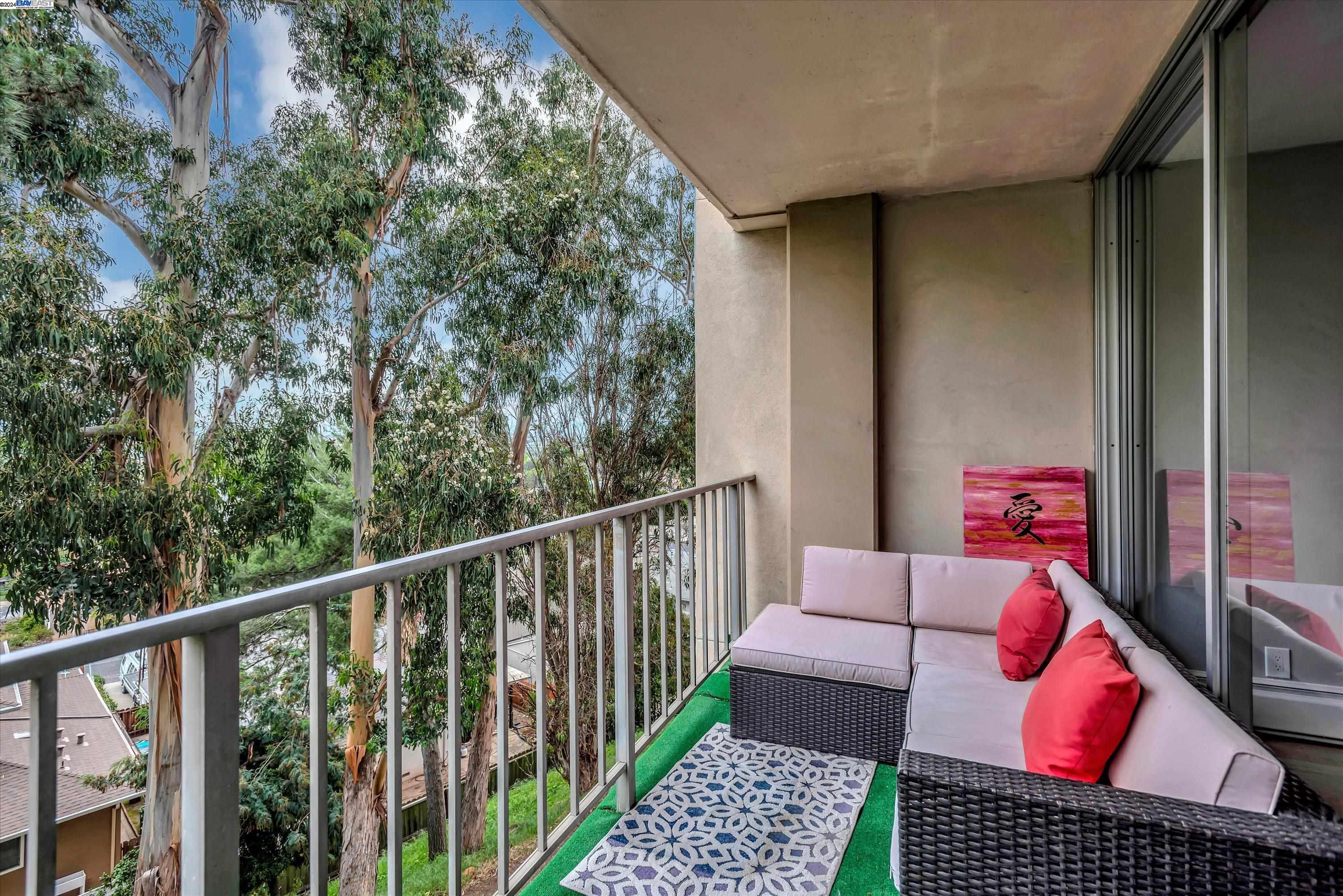 Detail Gallery Image 16 of 26 For 300 Davey Glen Rd #3625,  Belmont,  CA 94002 - 2 Beds | 2 Baths