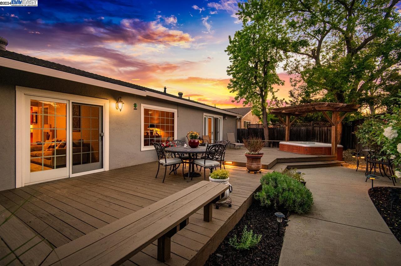Detail Gallery Image 1 of 1 For 6273 Robin Ct, Pleasanton,  CA 94588 - 4 Beds | 2 Baths