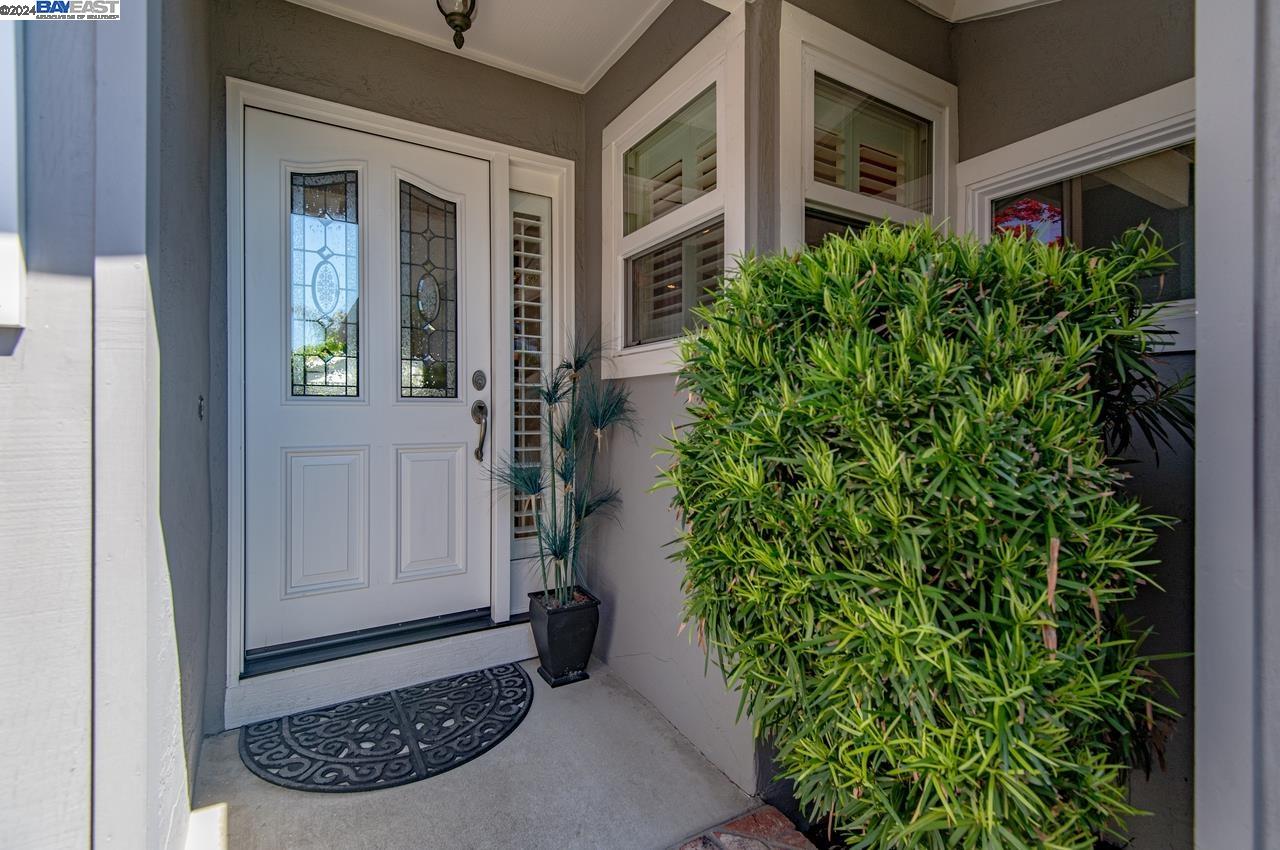 Detail Gallery Image 6 of 34 For 6273 Robin Ct, Pleasanton,  CA 94588 - 4 Beds | 2 Baths