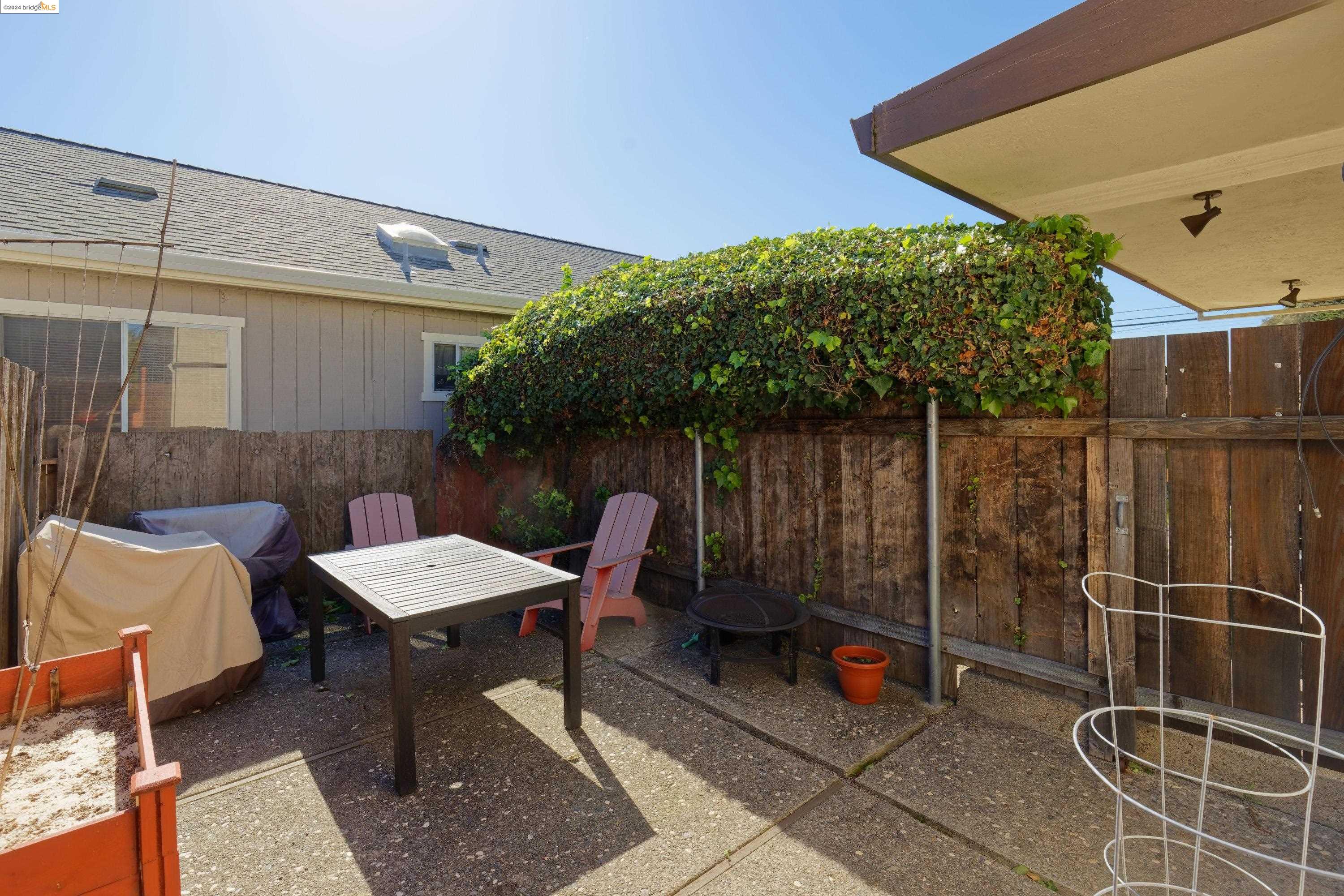 Detail Gallery Image 25 of 29 For 470 42nd St, Richmond,  CA 94805 - – Beds | – Baths