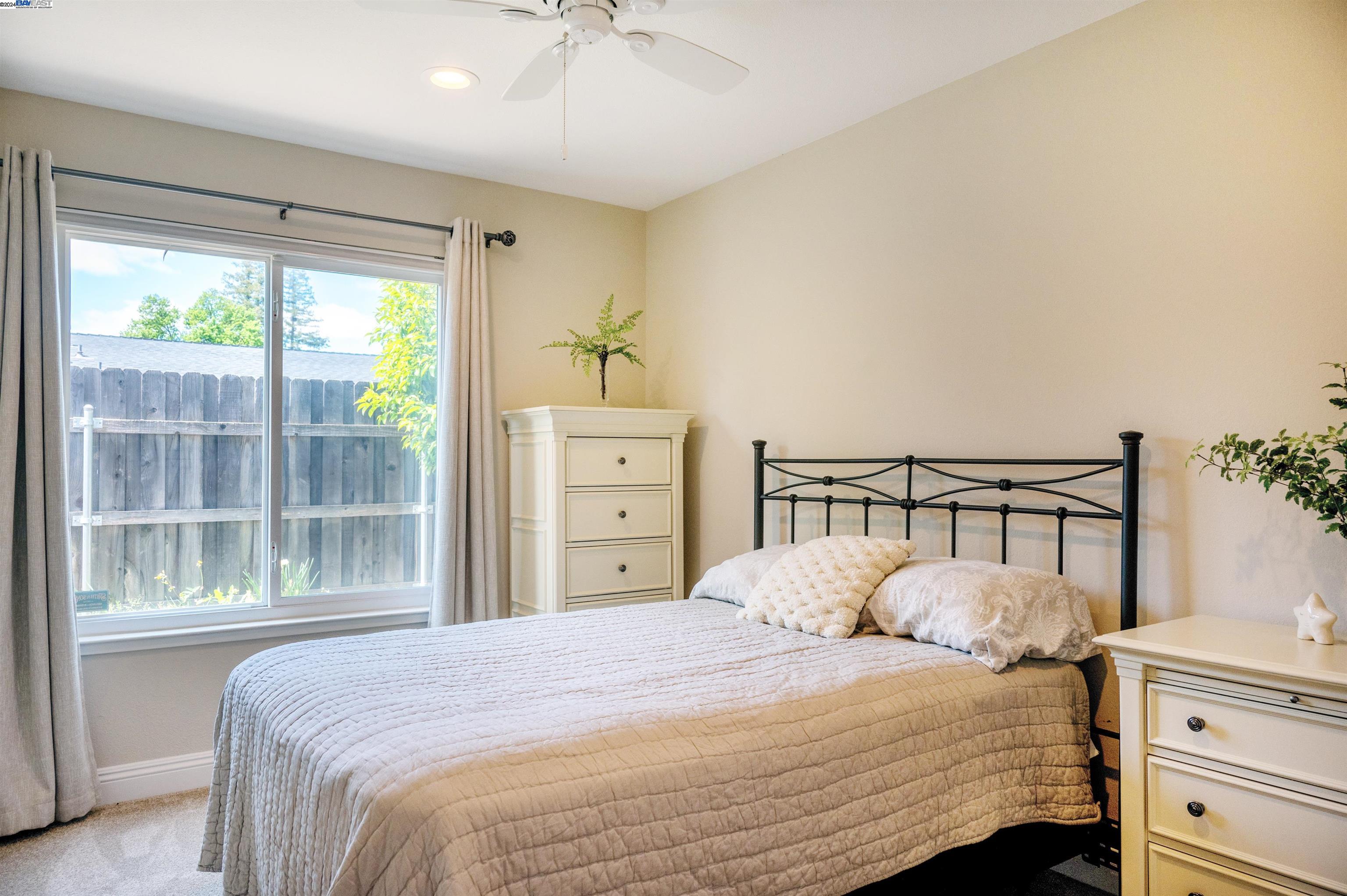 Detail Gallery Image 27 of 32 For 8151 Bonnie Oak Way, Citrus Heights,  CA 95610 - 3 Beds | 2 Baths
