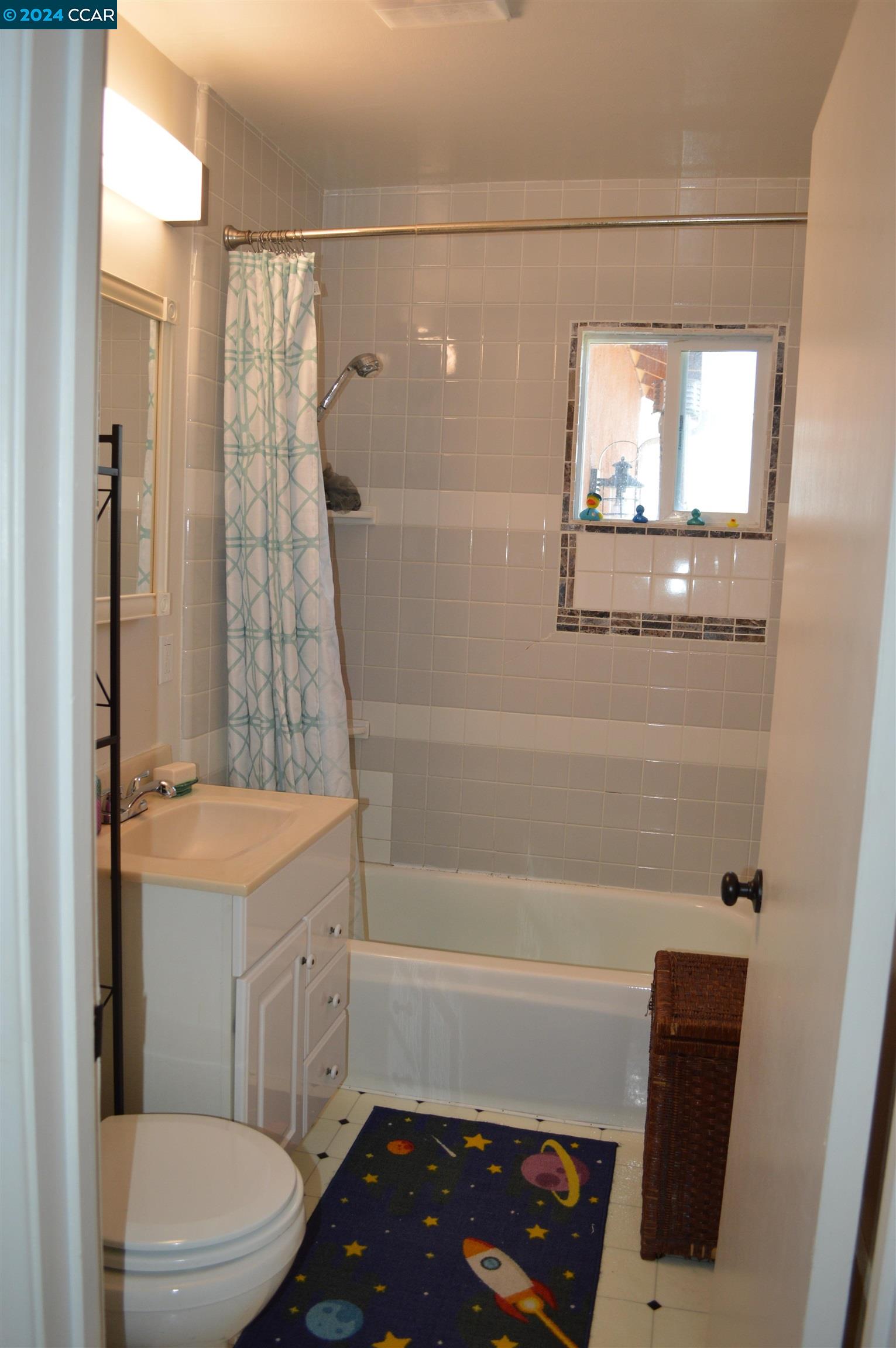 Detail Gallery Image 7 of 22 For 1922 Tuolumne St, Vallejo,  CA 94589-2659 - 2 Beds | 1 Baths