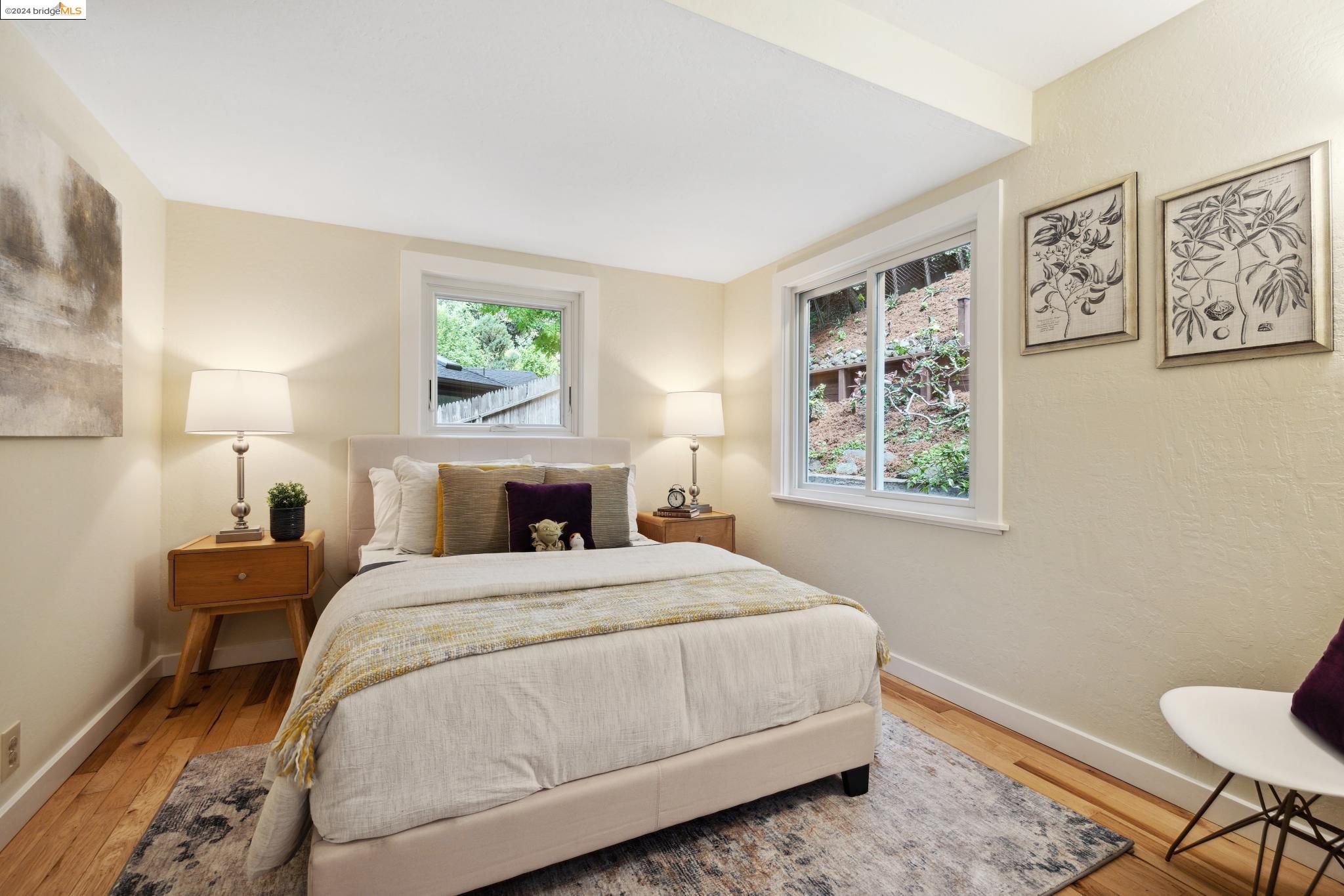 Detail Gallery Image 27 of 52 For 6724 Pinehaven Rd, Oakland,  CA 94611 - 2 Beds | 2 Baths