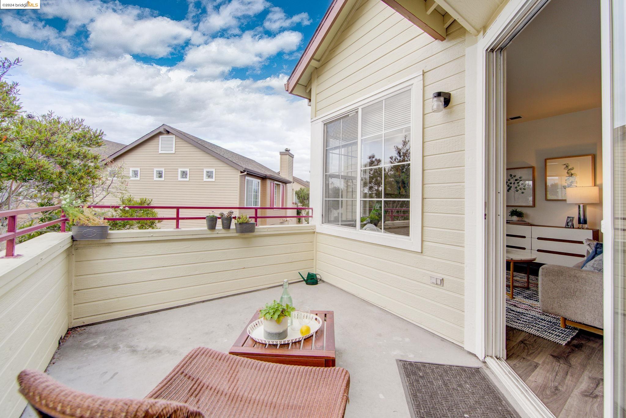 Detail Gallery Image 26 of 56 For 2116 Sand Dollar Dr, Richmond,  CA 94804 - 2 Beds | 2 Baths